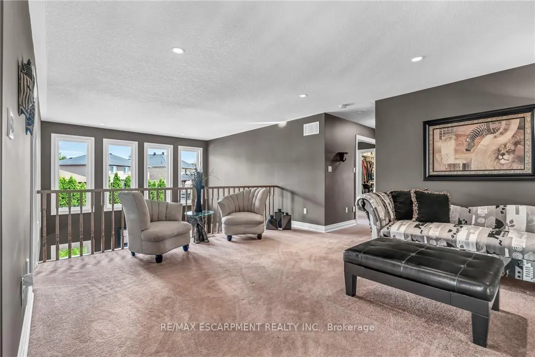 Photo 19 of 34 Penfold Court, Hamilton, Mount Hope — HOMEH