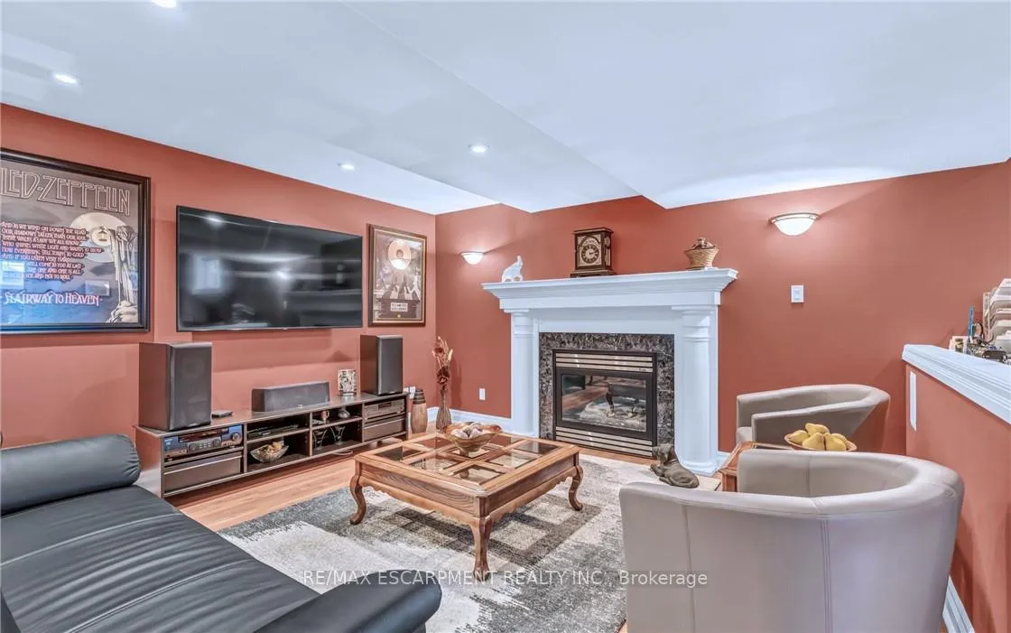 Photo 29 of 34 Penfold Court, Hamilton, Mount Hope — HOMEH