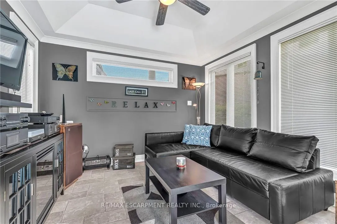 Photo 40 of 34 Penfold Court, Hamilton, Mount Hope — HOMEH