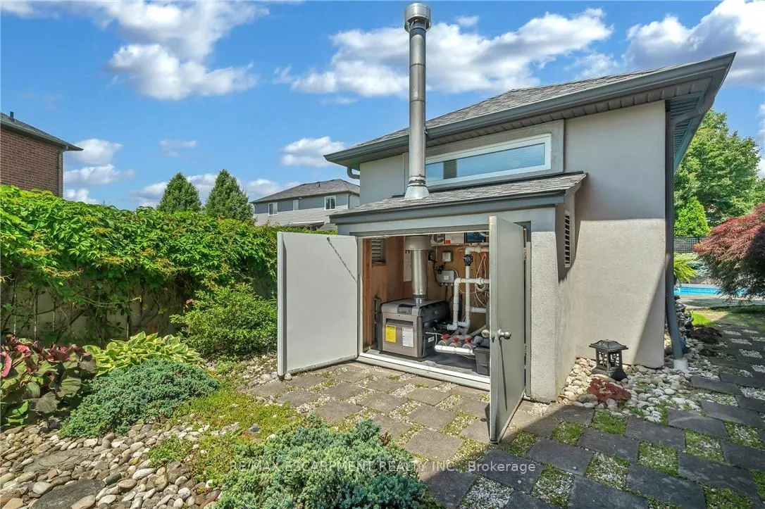 Photo 41 of 34 Penfold Court, Hamilton, Mount Hope — HOMEH