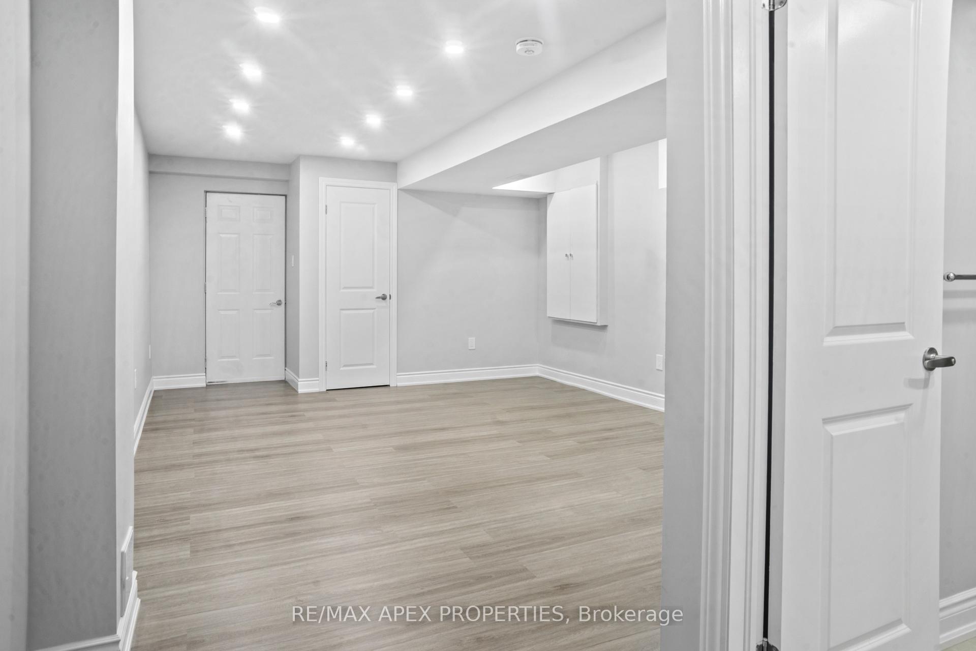 Photo 2 of 73 George Robinson (1 Bed Bsmt) Drive, Brampton, Credit Valley — HOMEH