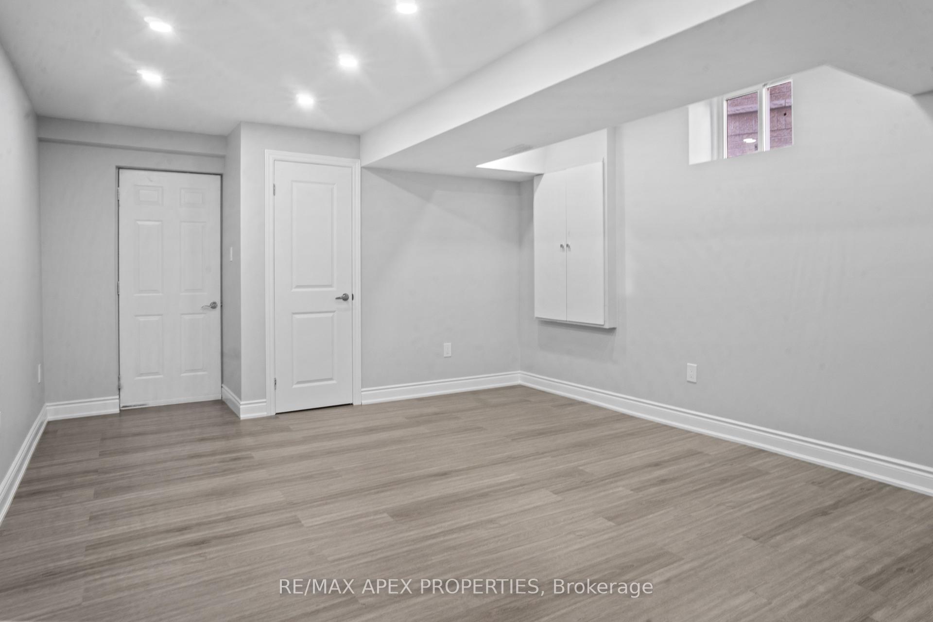 Photo 4 of 73 George Robinson (1 Bed Bsmt) Drive, Brampton, Credit Valley — HOMEH