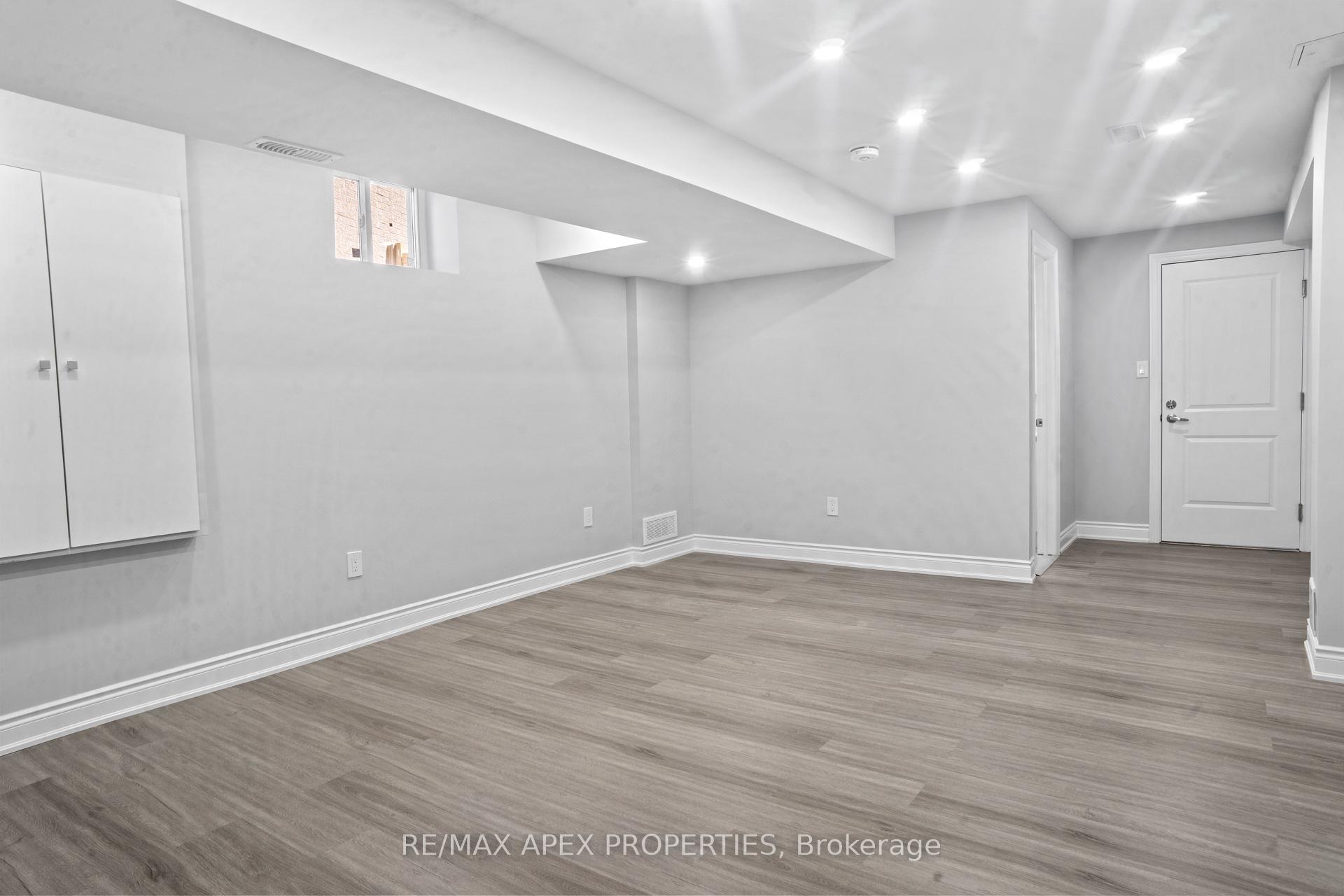 Photo 5 of 73 George Robinson (1 Bed Bsmt) Drive, Brampton, Credit Valley — HOMEH