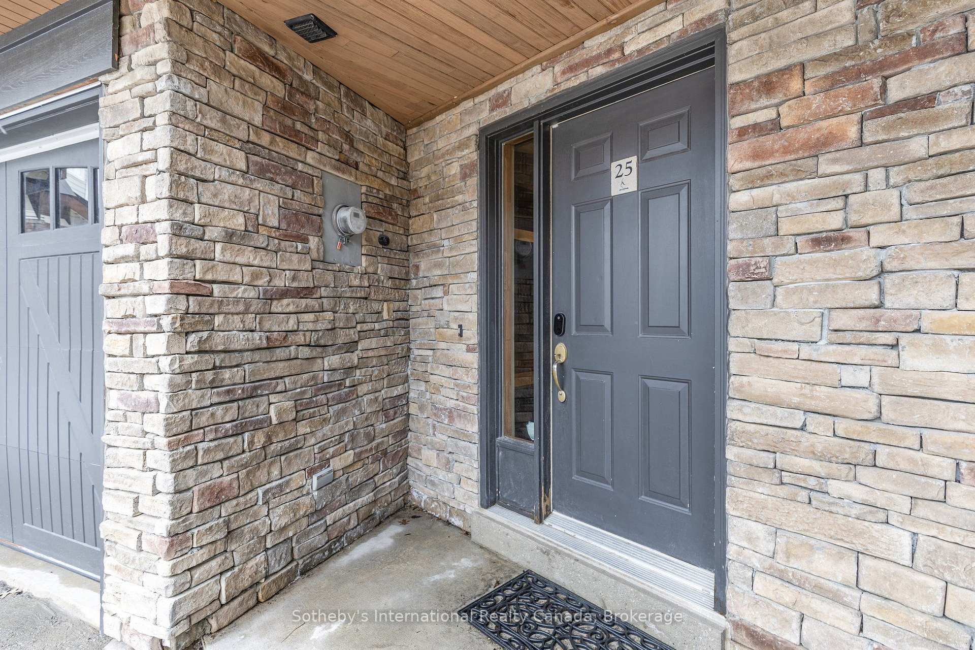 Photo 6 of Unit 25, 104 Farm Gate Road, Blue Mountains — HOMEH