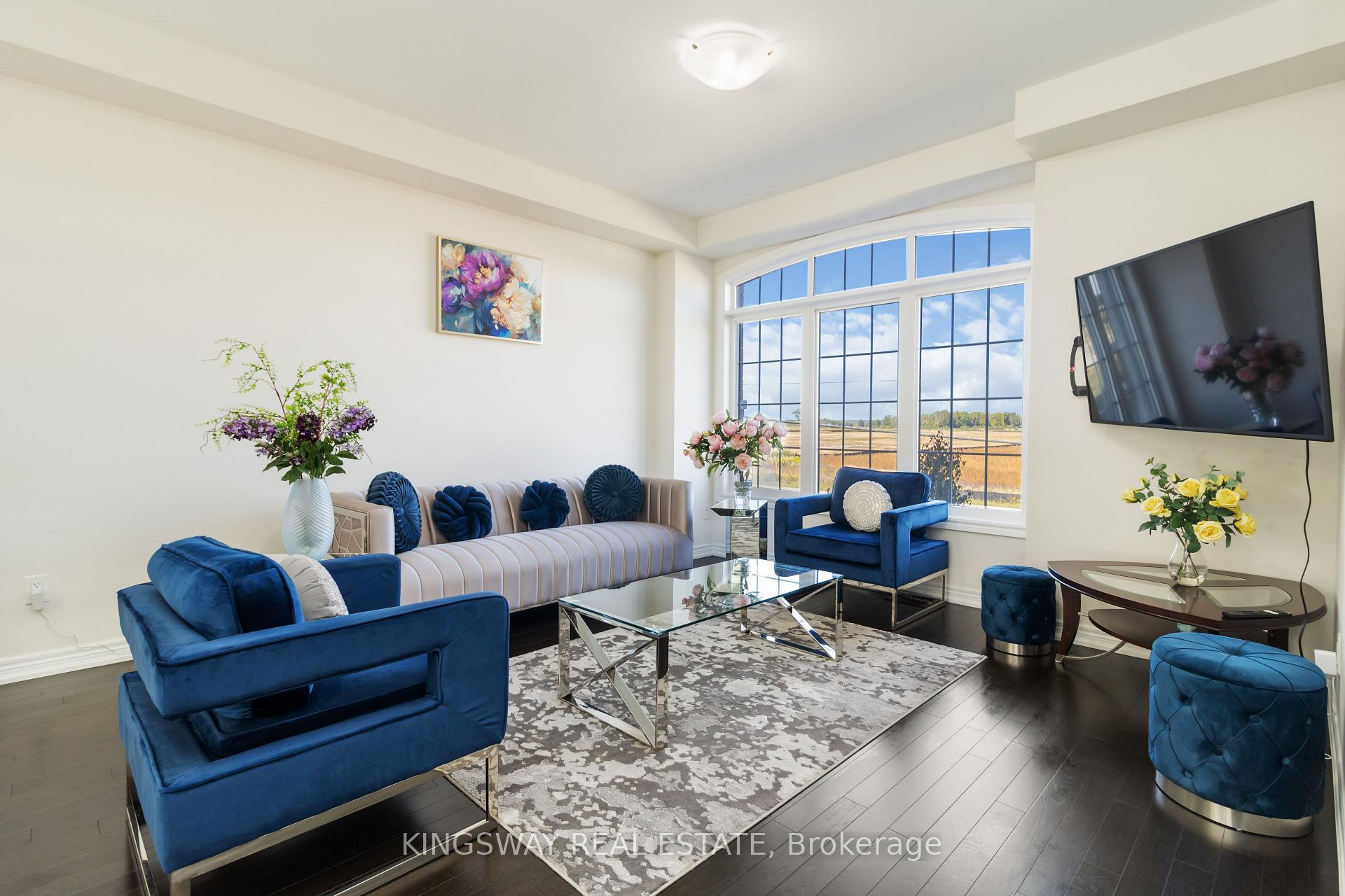 Photo 7 of 86 Fruitvale Circle, Brampton, Northwest Brampton — HOMEH