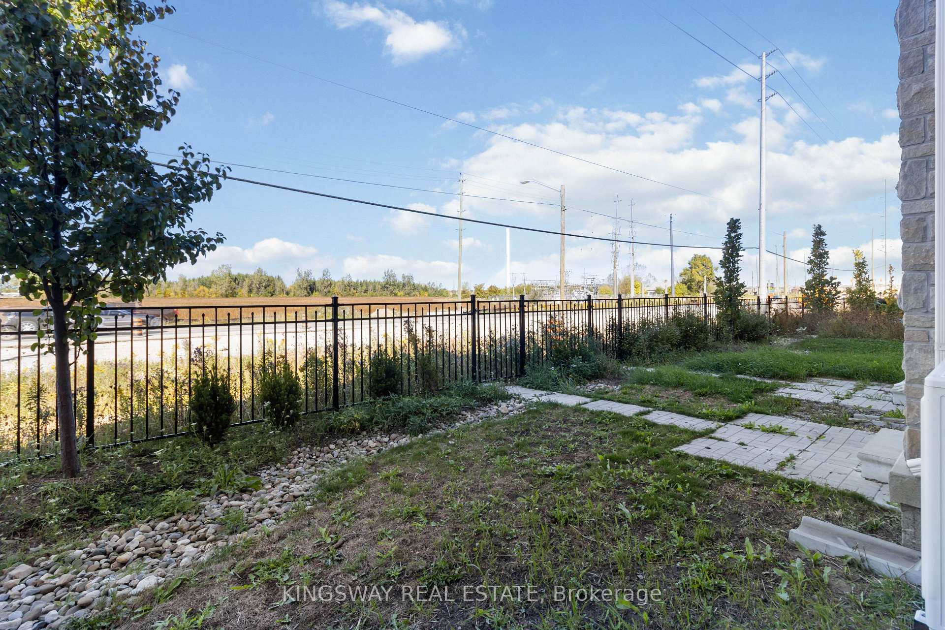 Photo 49 of 86 Fruitvale Circle, Brampton, Northwest Brampton — HOMEH