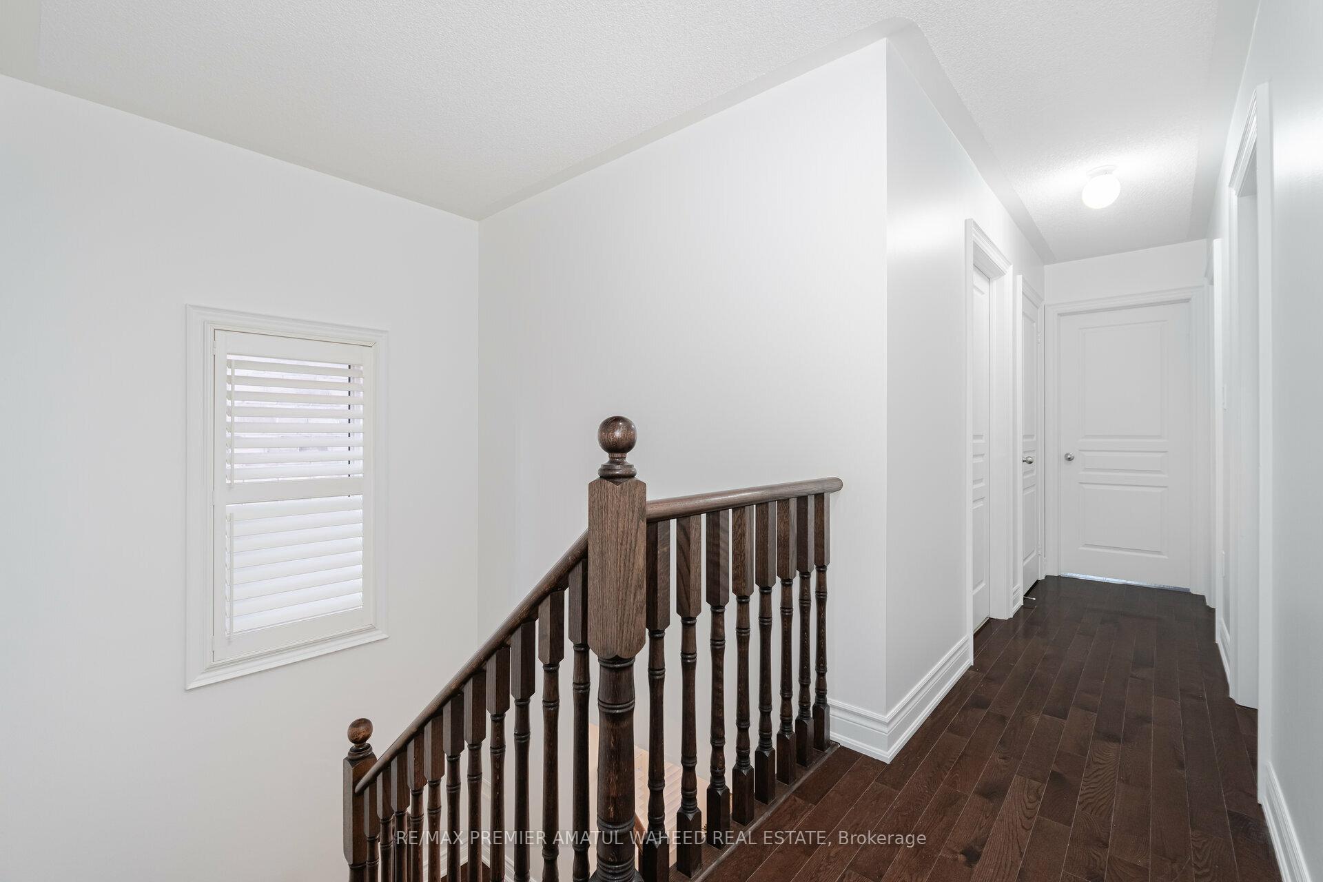 Photo 21 of 101 Algoma Drive, Vaughan, Kleinburg — HOMEH