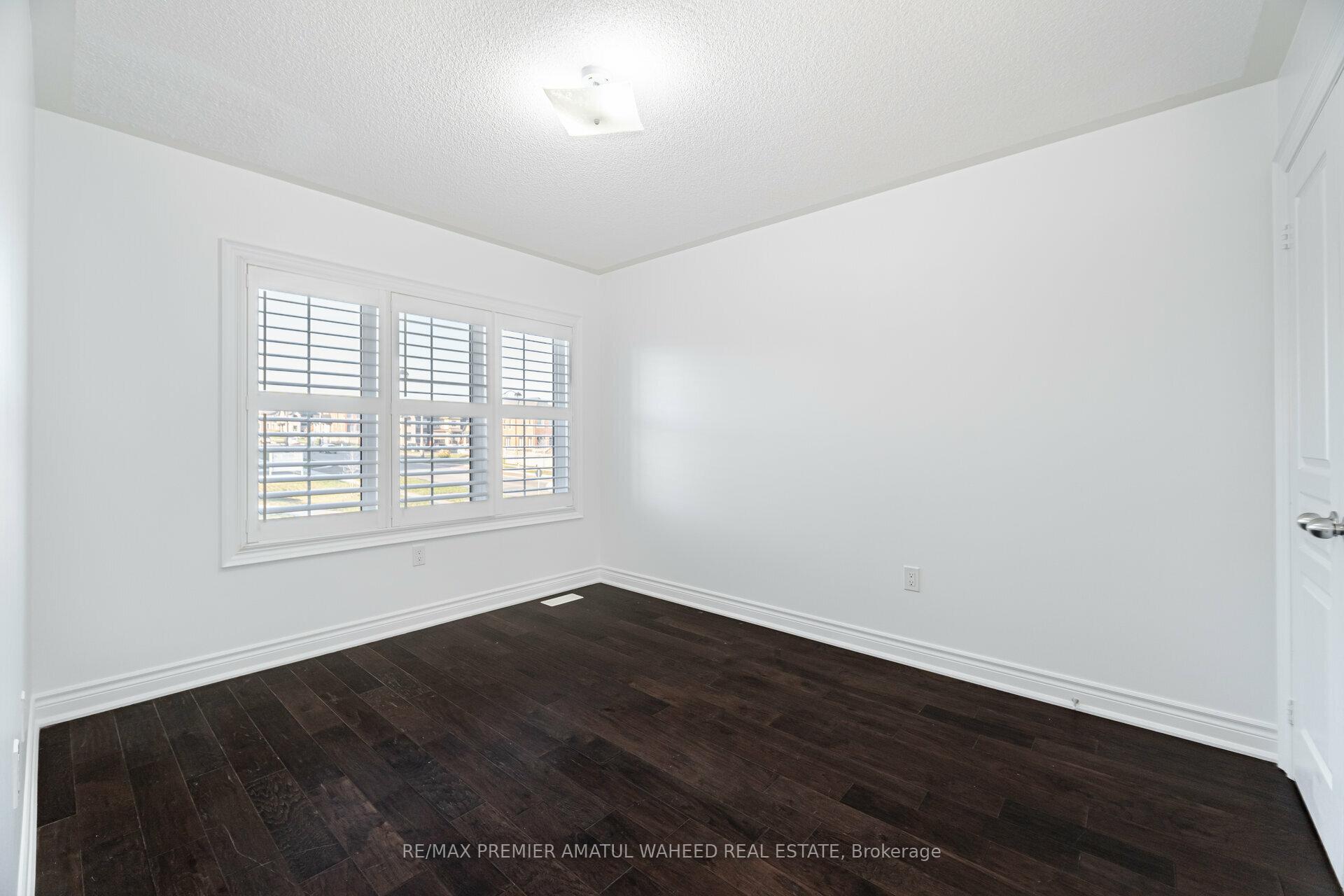 Photo 28 of 101 Algoma Drive, Vaughan, Kleinburg — HOMEH