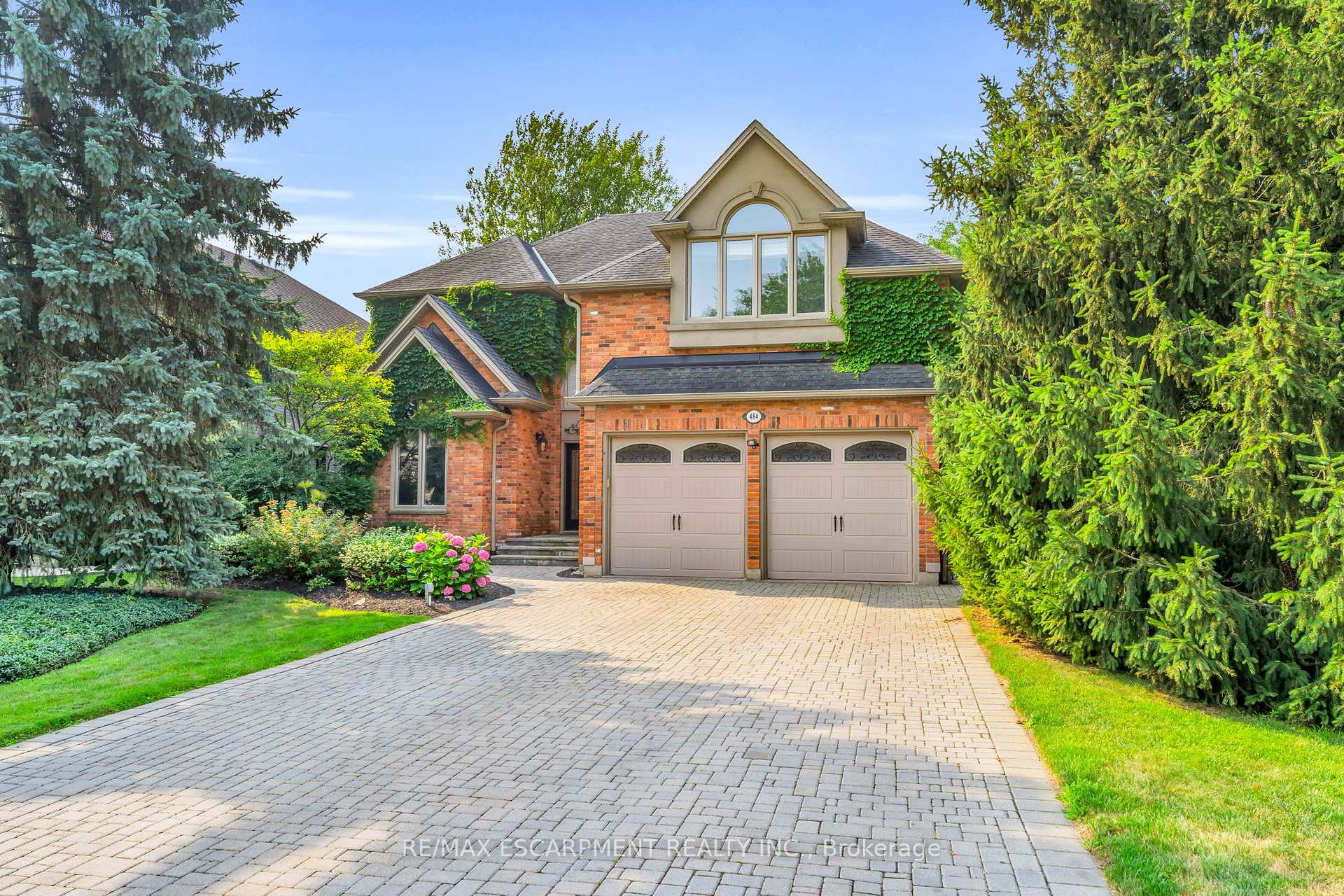 Front of 484 Bush Drive