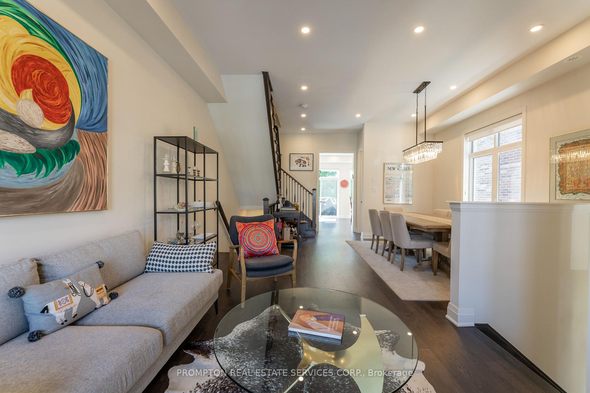 Photo 2 of 126 Arianna Crescent, Vaughan, Patterson — HOMEH