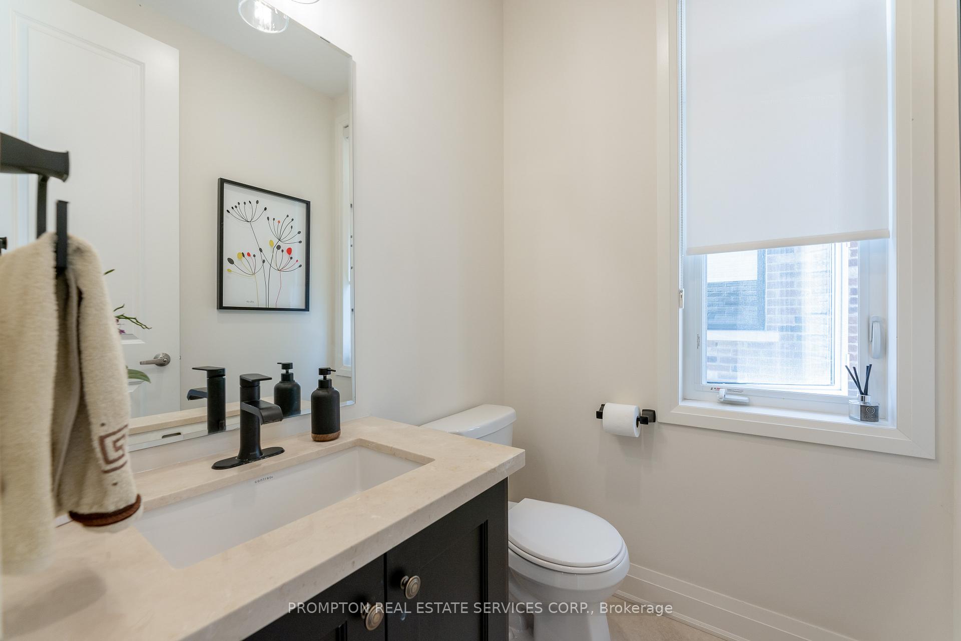 Photo 12 of 126 Arianna Crescent, Vaughan, Patterson — HOMEH