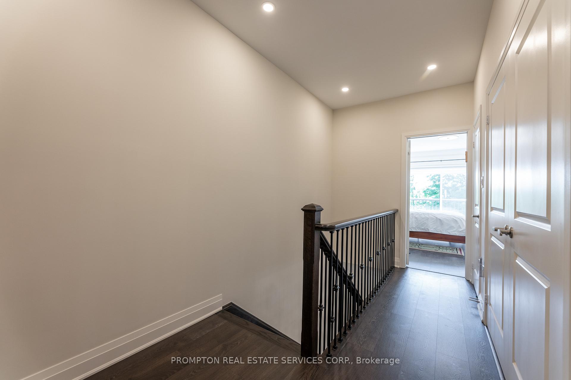 Photo 13 of 126 Arianna Crescent, Vaughan, Patterson — HOMEH