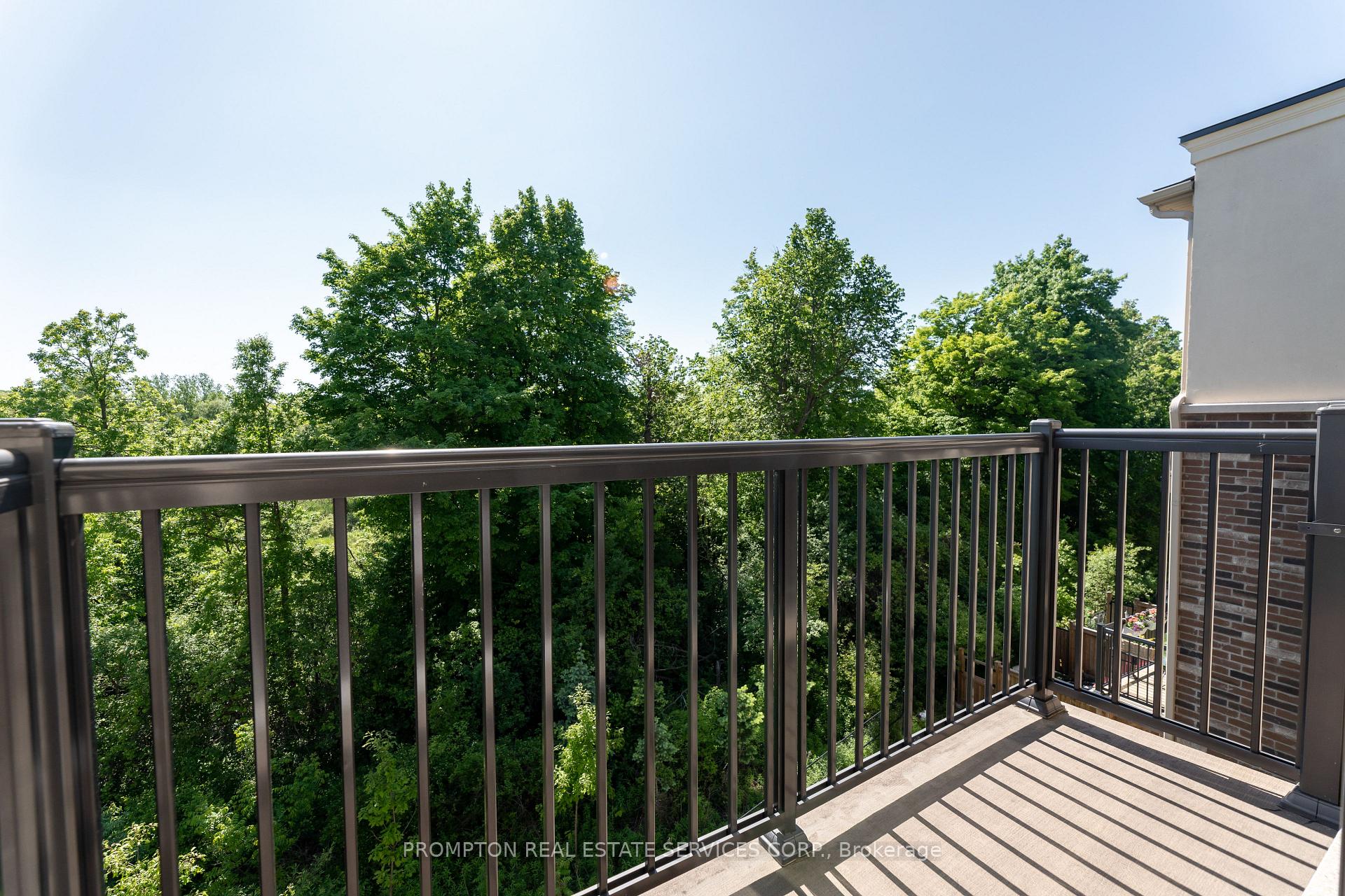 Photo 19 of 126 Arianna Crescent, Vaughan, Patterson — HOMEH