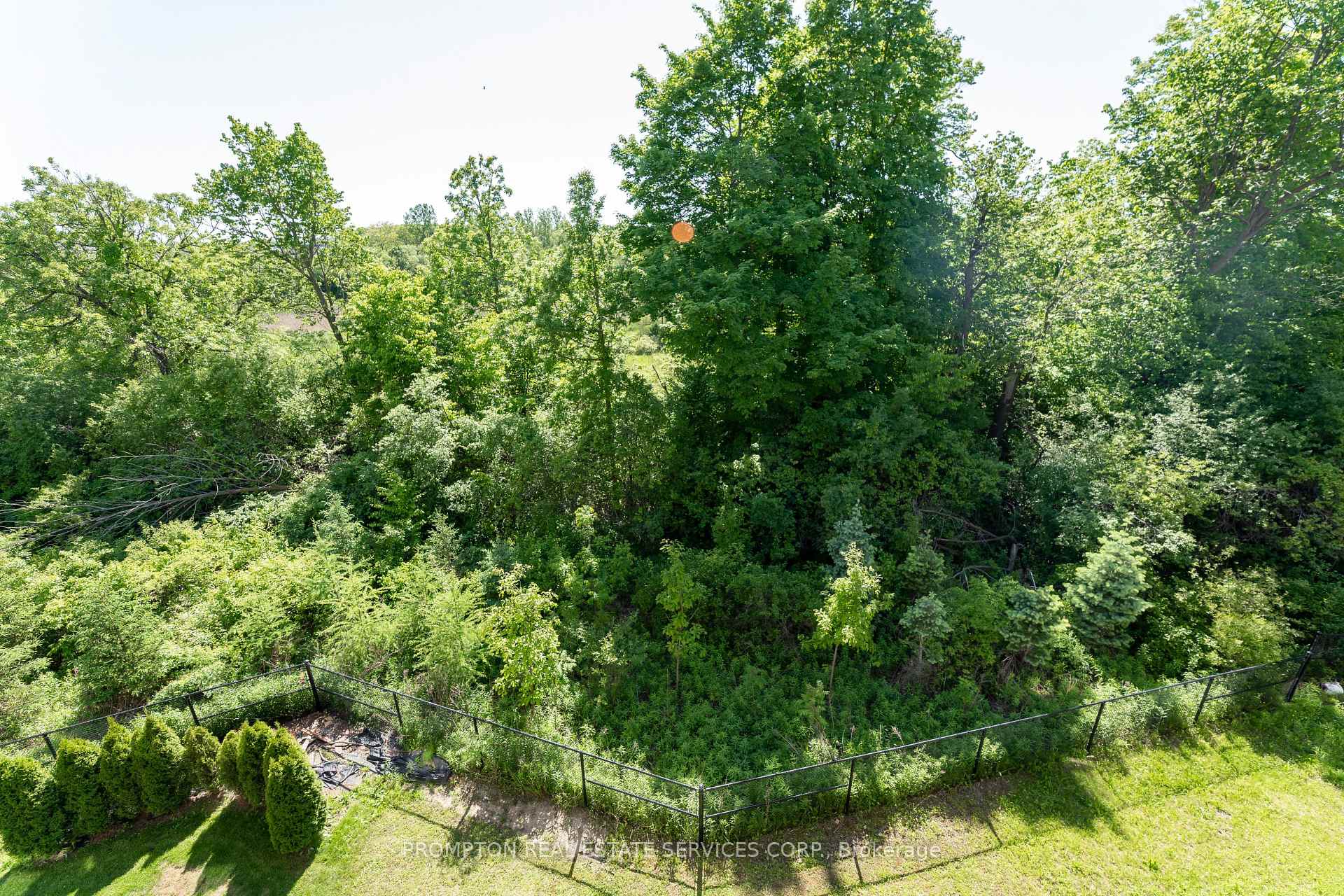 Photo 20 of 126 Arianna Crescent, Vaughan, Patterson — HOMEH