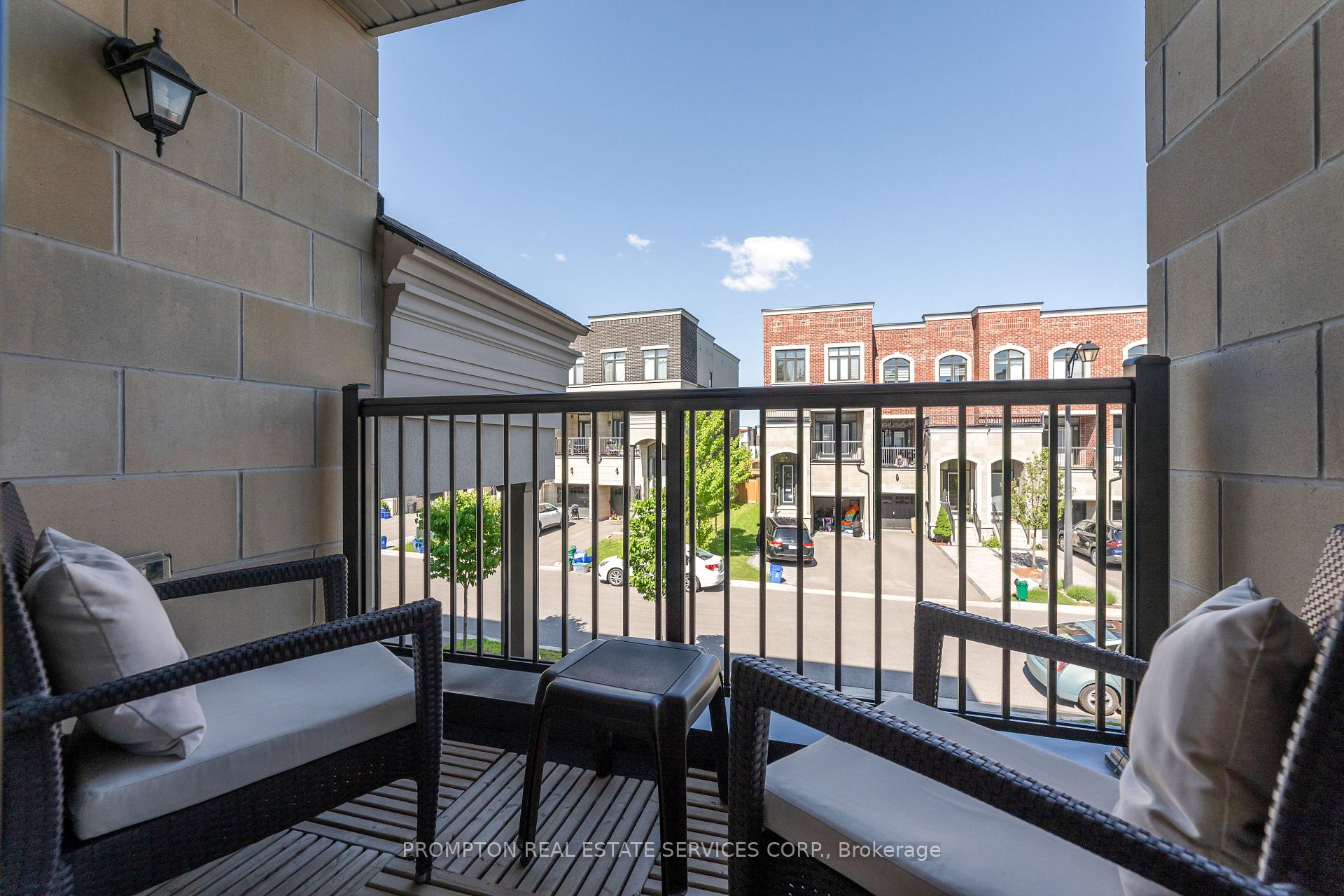 Photo 31 of 126 Arianna Crescent, Vaughan, Patterson — HOMEH