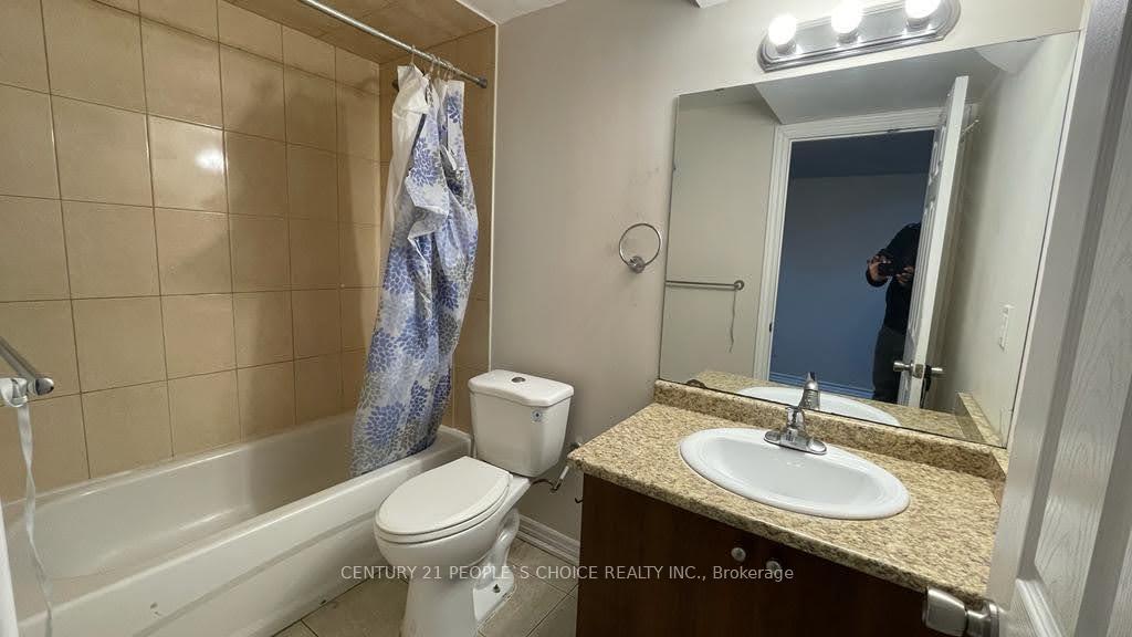 Photo 10 of 6 Bandera ( Bsmt) Drive, Brampton, Credit Valley — HOMEH