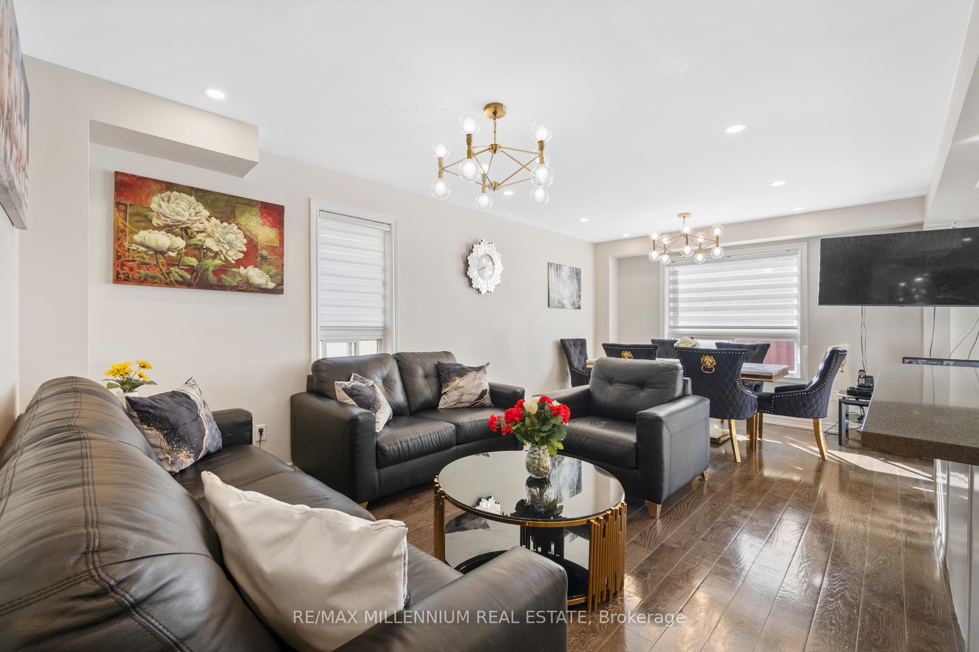 Photo 12 of 19 Earl Grey Crescent, Brampton, Fletcher's Meadow — HOMEH