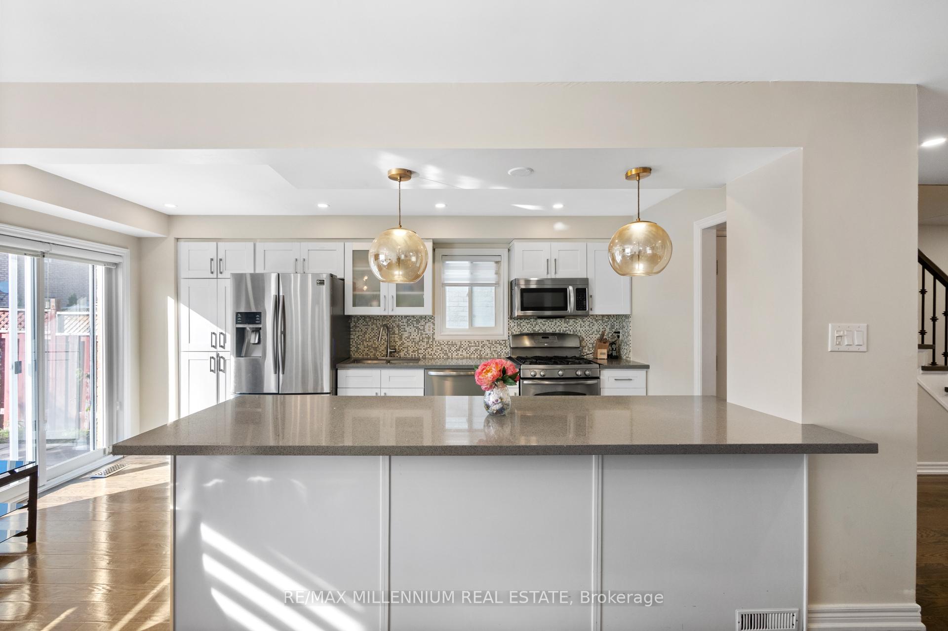 Photo 19 of 19 Earl Grey Crescent, Brampton, Fletcher's Meadow — HOMEH