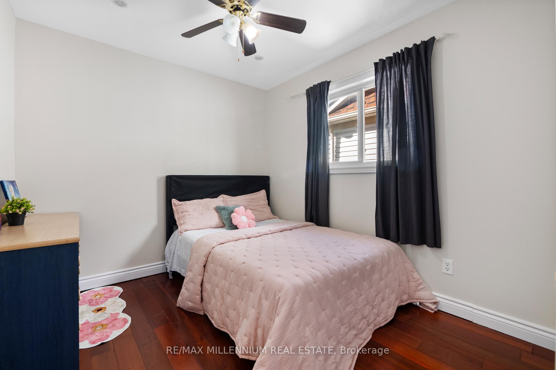 Photo 29 of 19 Earl Grey Crescent, Brampton, Fletcher's Meadow — HOMEH
