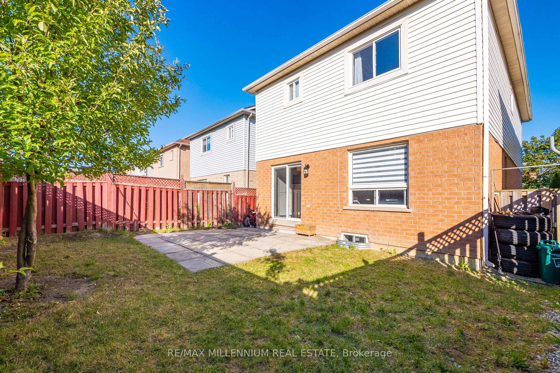 Photo 44 of 19 Earl Grey Crescent, Brampton, Fletcher's Meadow — HOMEH