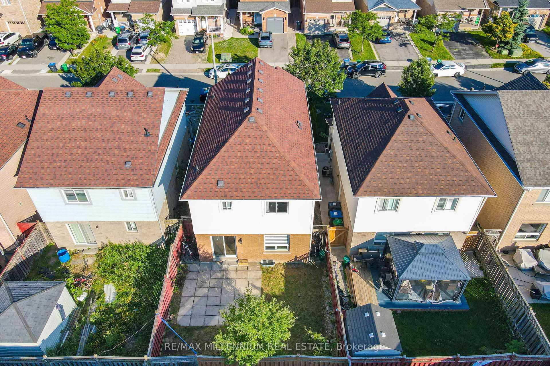 Photo 45 of 19 Earl Grey Crescent, Brampton, Fletcher's Meadow — HOMEH