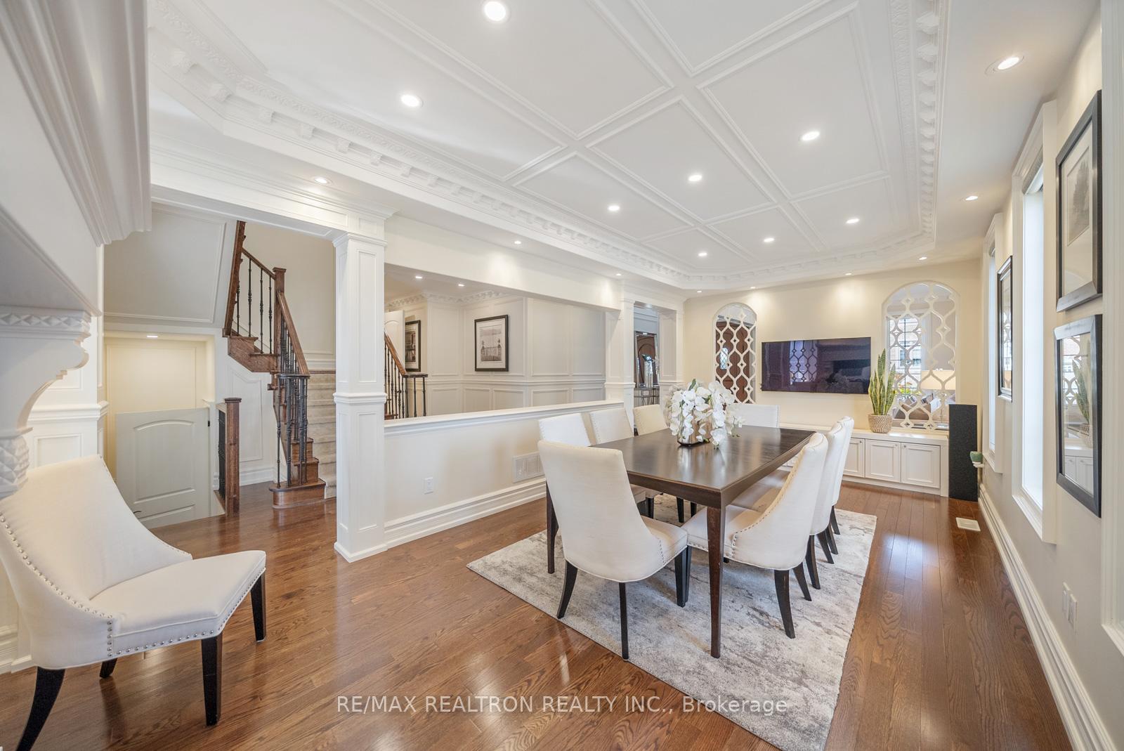 Photo 6 of 100 Glenheron Crescent, Vaughan, Patterson — HOMEH