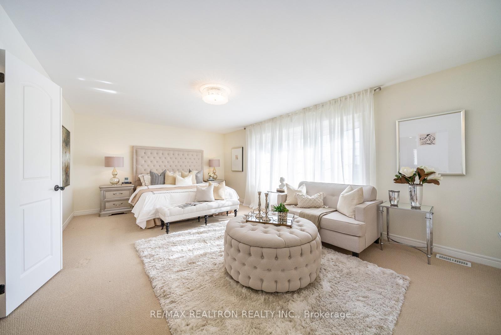 Photo 14 of 100 Glenheron Crescent, Vaughan, Patterson — HOMEH