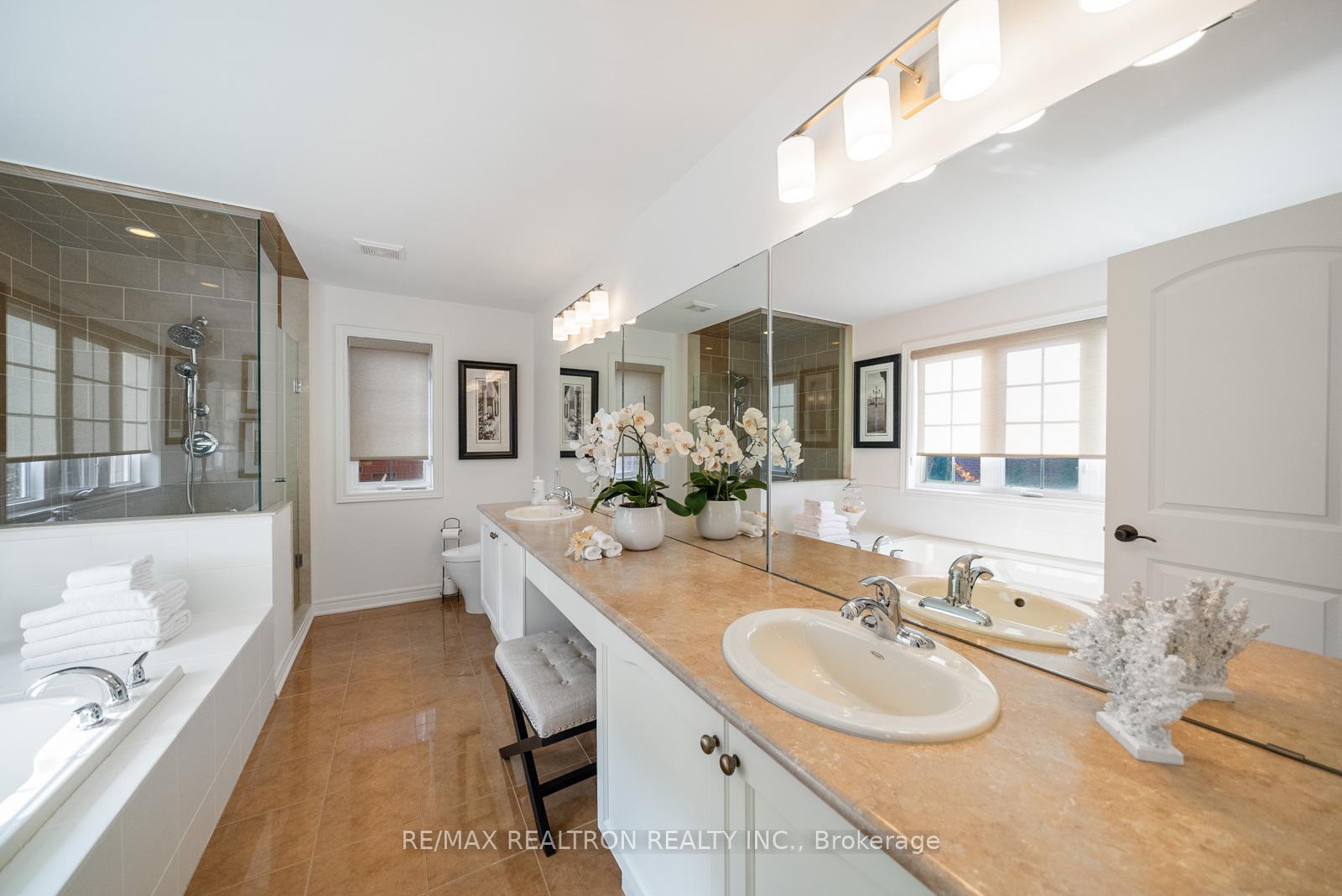 Photo 16 of 100 Glenheron Crescent, Vaughan, Patterson — HOMEH