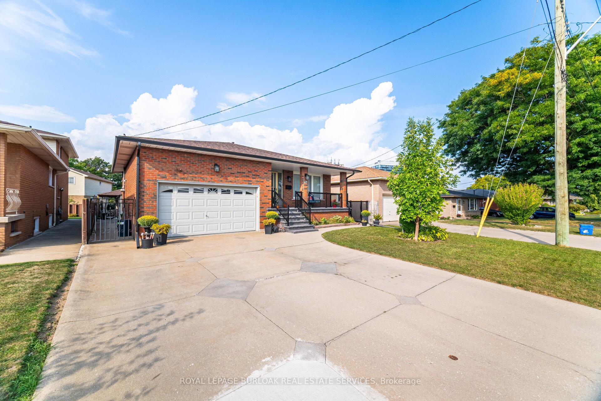 Photo 3 of 55 Honeywell Drive, Hamilton, Riverdale — HOMEH