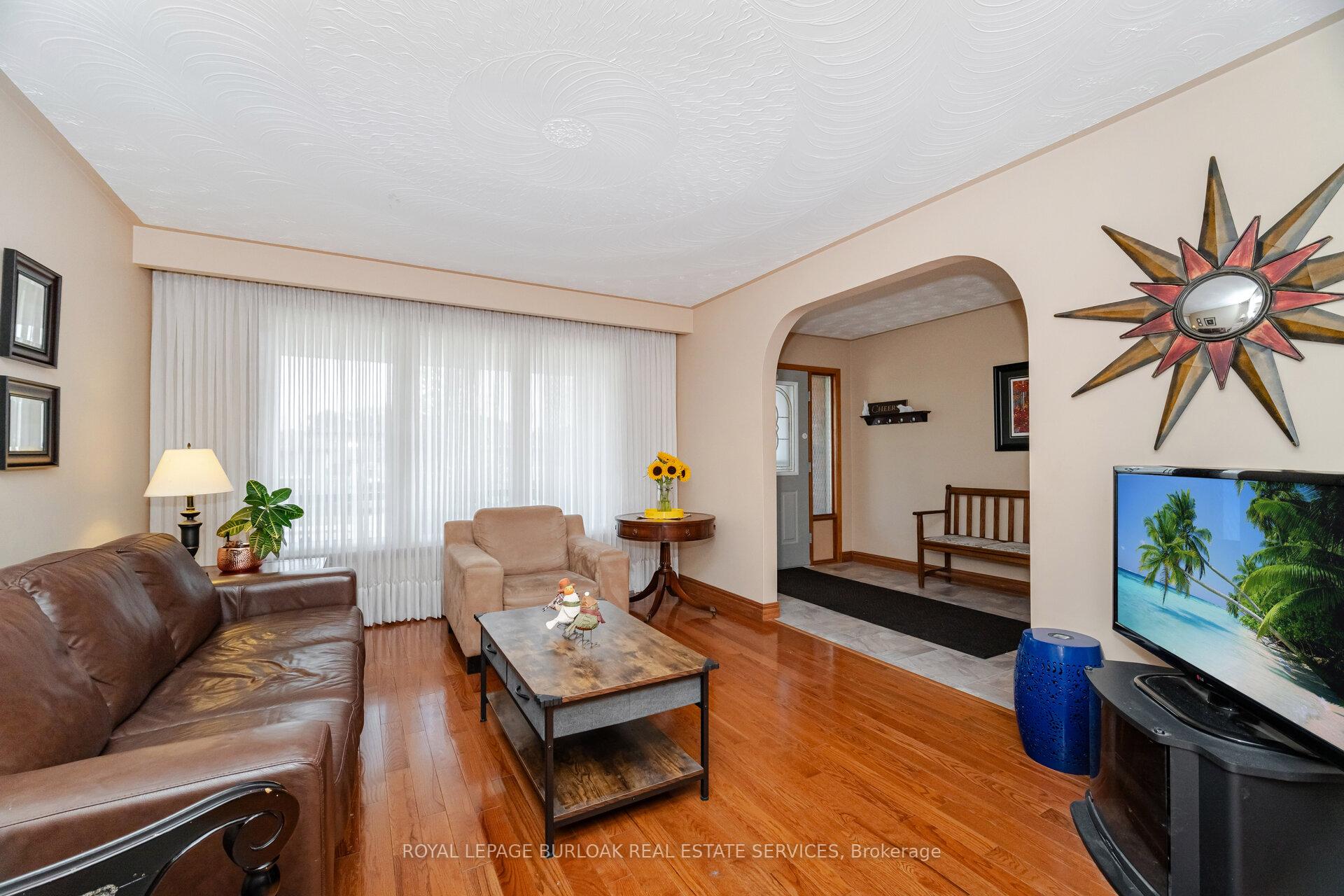 Photo 7 of 55 Honeywell Drive, Hamilton, Riverdale — HOMEH