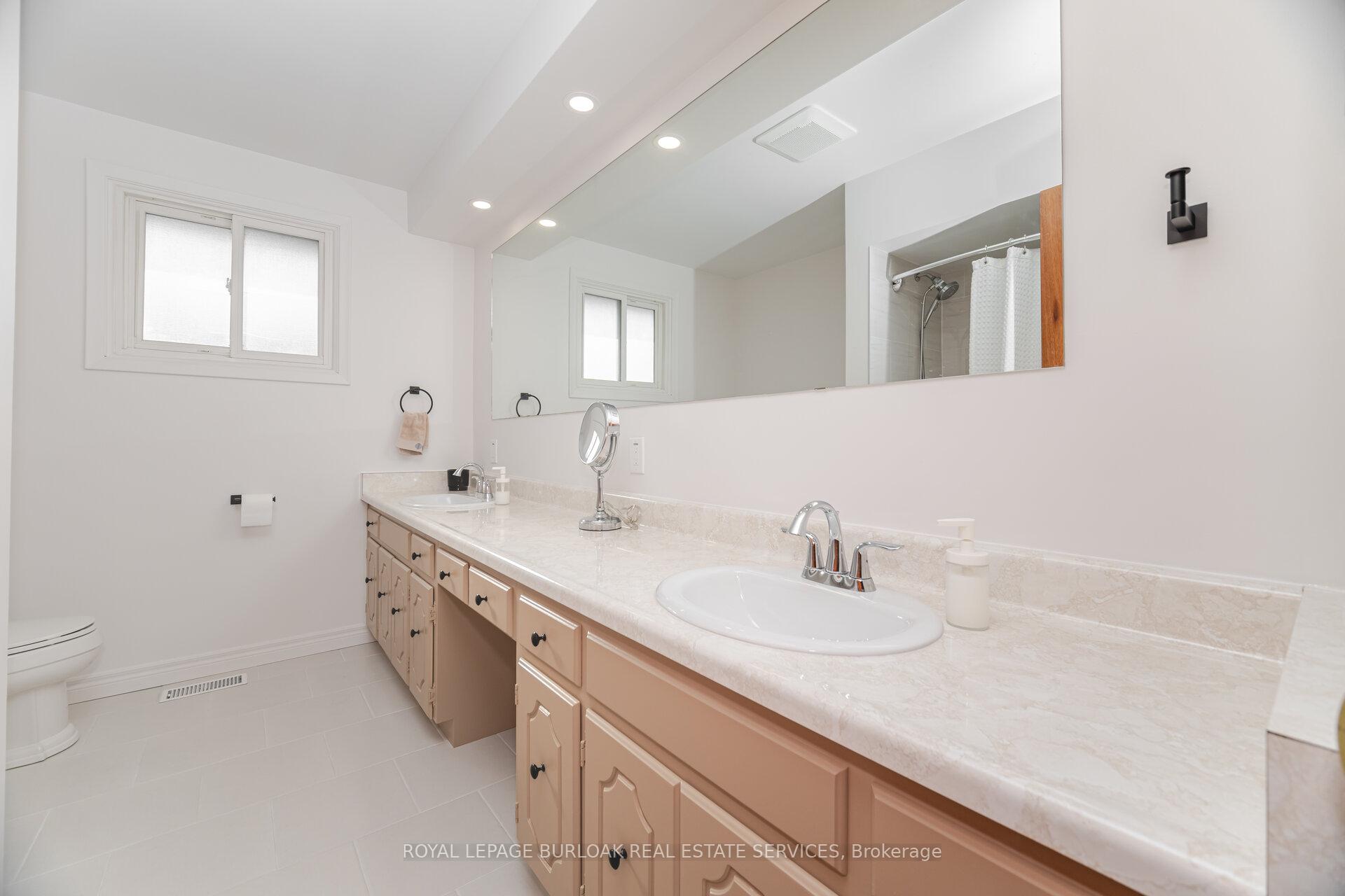 Photo 29 of 55 Honeywell Drive, Hamilton, Riverdale — HOMEH