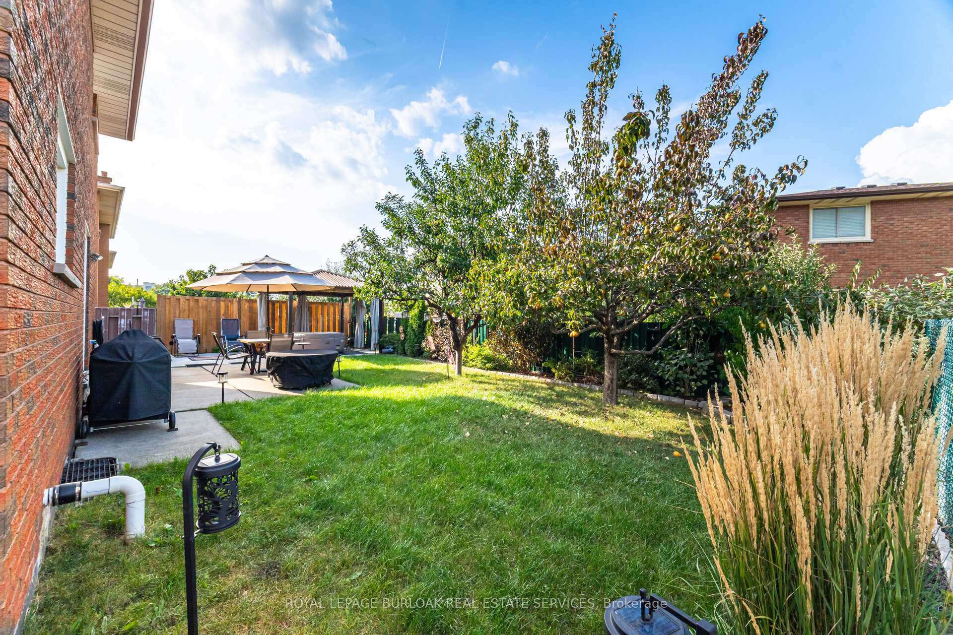 Photo 50 of 55 Honeywell Drive, Hamilton, Riverdale — HOMEH