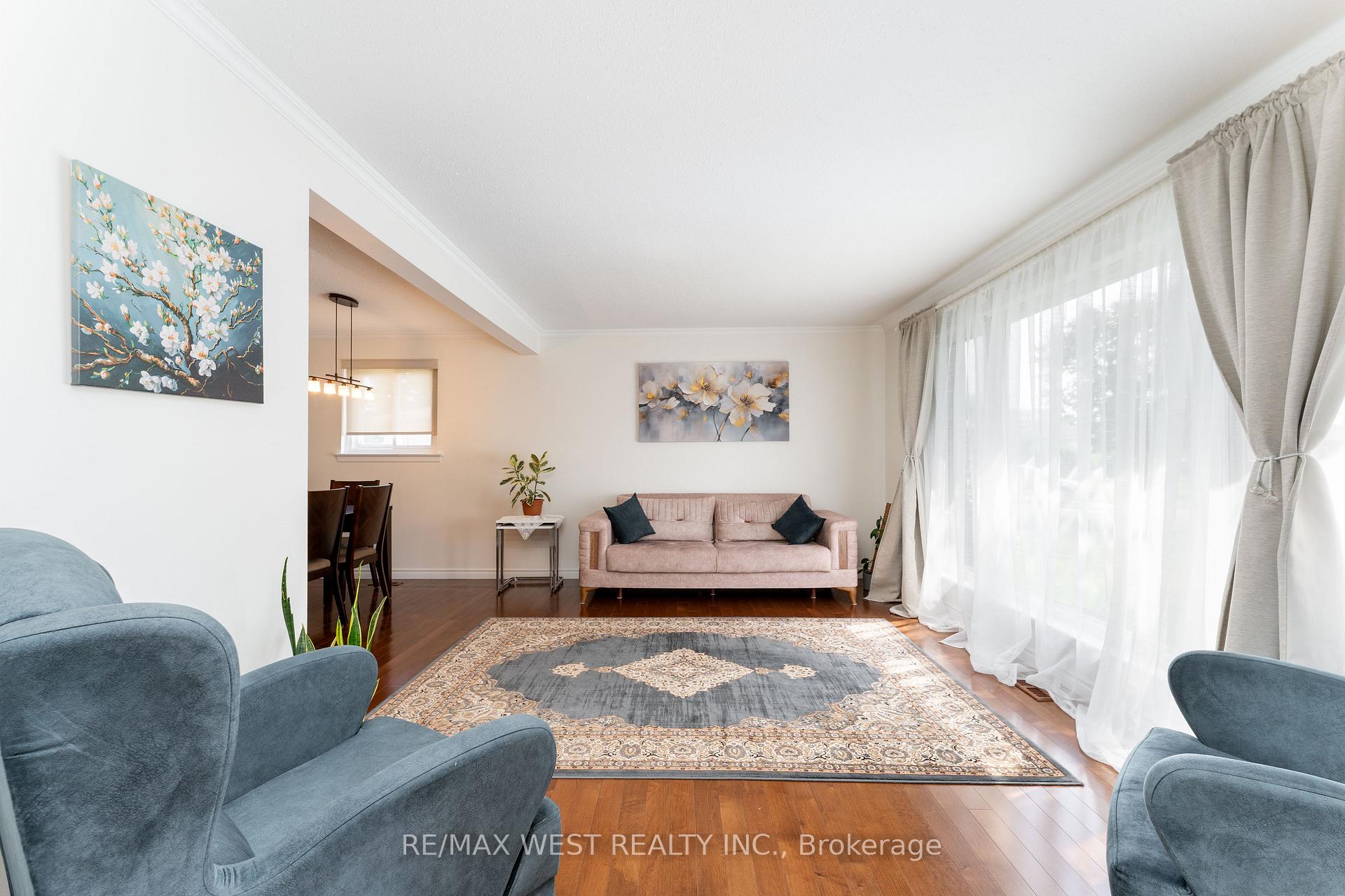 Photo 35 of 44 Fidelia Crescent, Brampton, Southgate — HOMEH