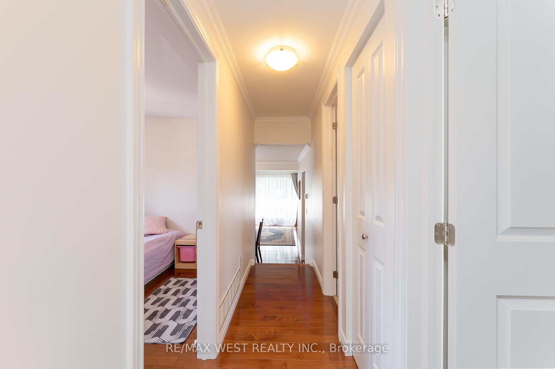 Photo 33 of 44 Fidelia Crescent, Brampton, Southgate — HOMEH