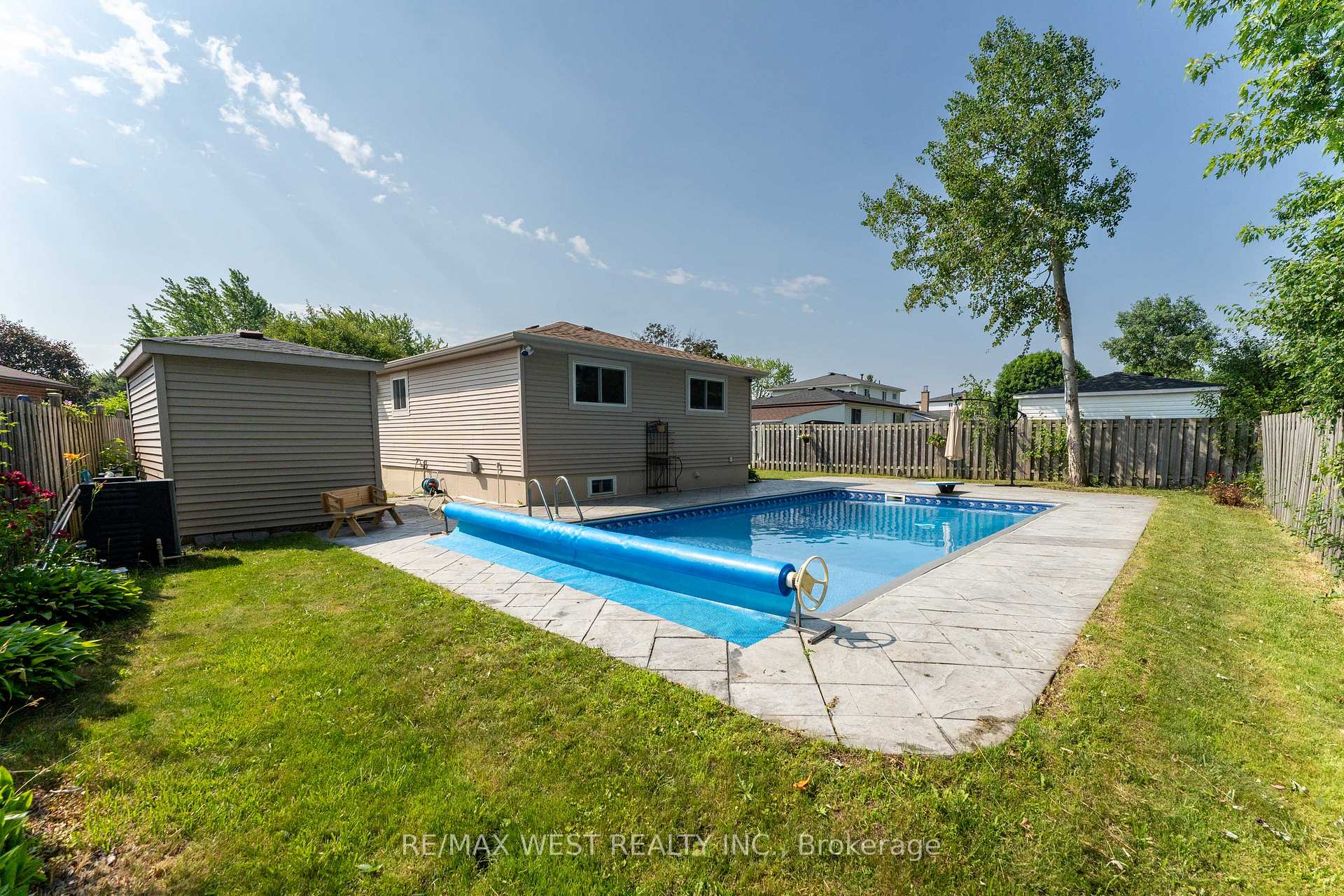 Photo 19 of 44 Fidelia Crescent, Brampton, Southgate — HOMEH
