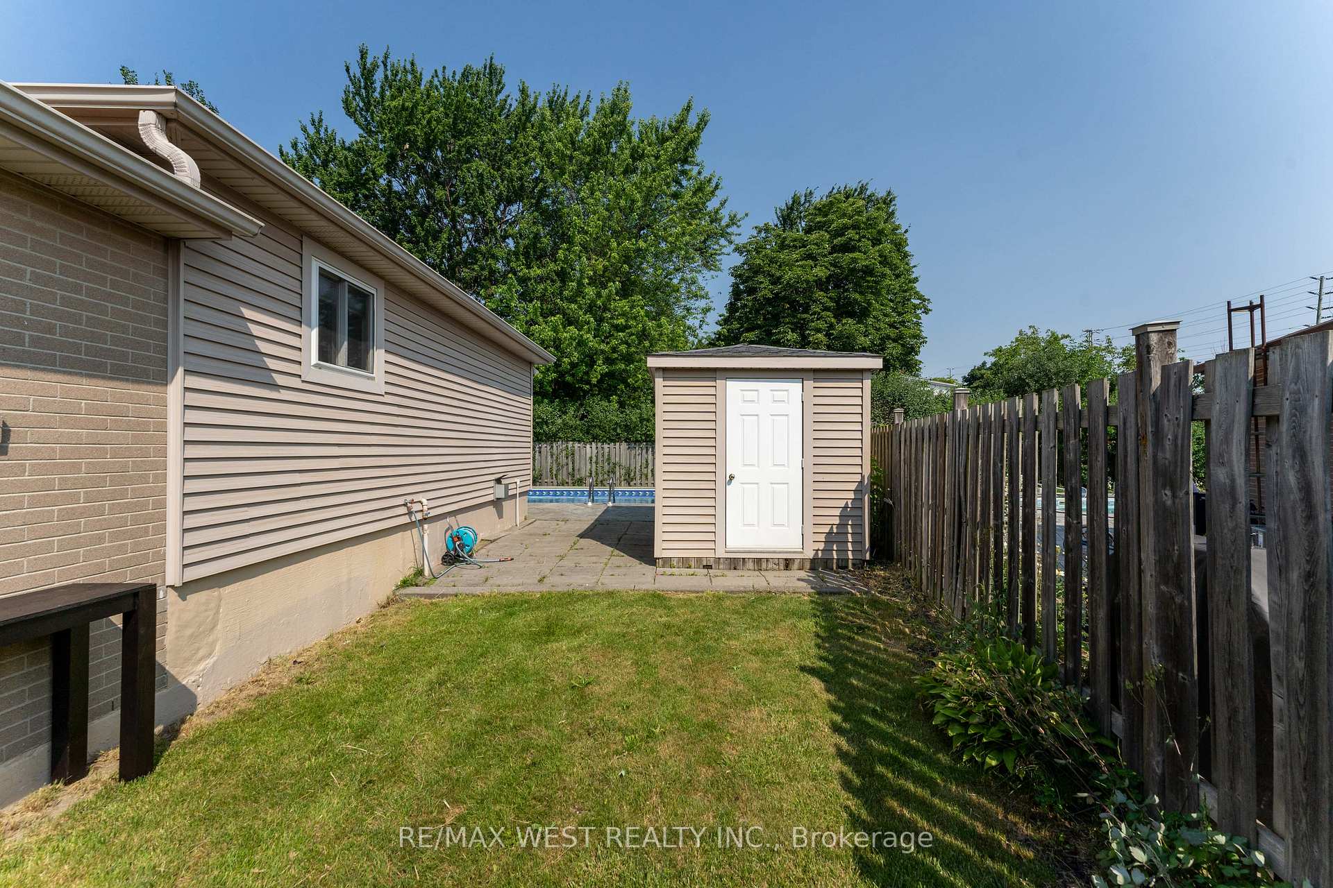 Photo 25 of 44 Fidelia Crescent, Brampton, Southgate — HOMEH