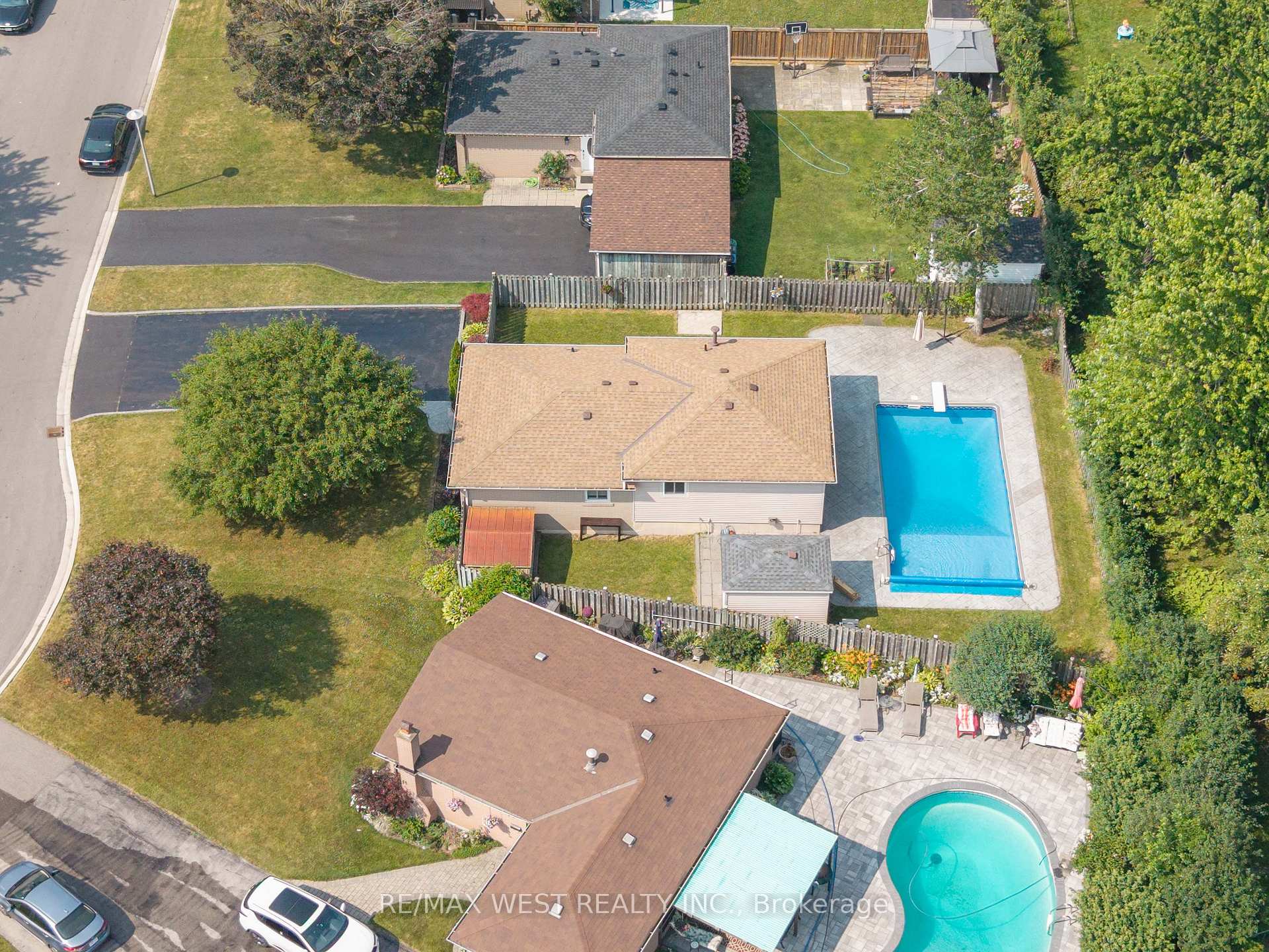 Photo 46 of 44 Fidelia Crescent, Brampton, Southgate — HOMEH