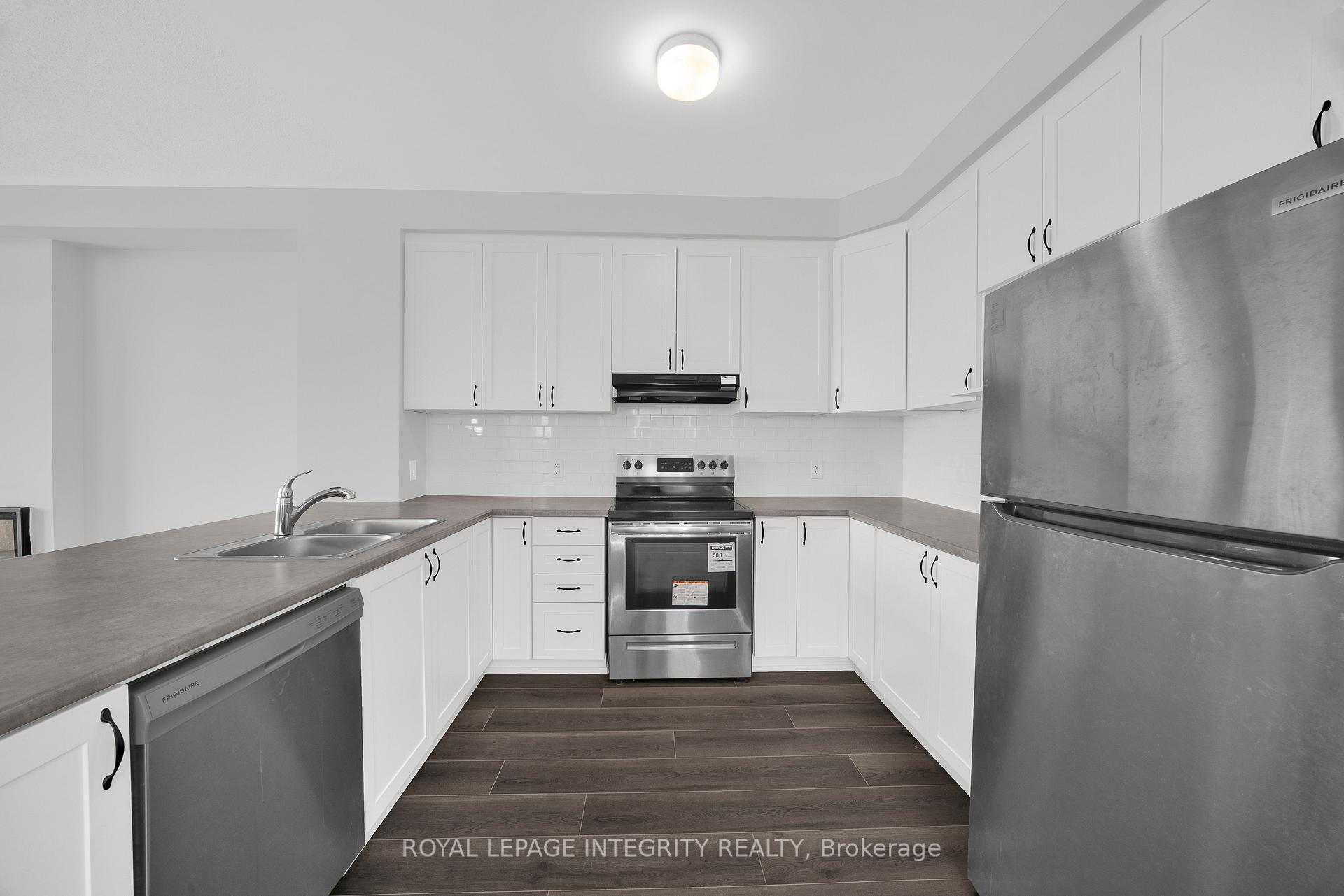 Photo 15 of 610 Damson Gardens Grove, Ottawa, Barrhaven - Heritage Park — HOMEH
