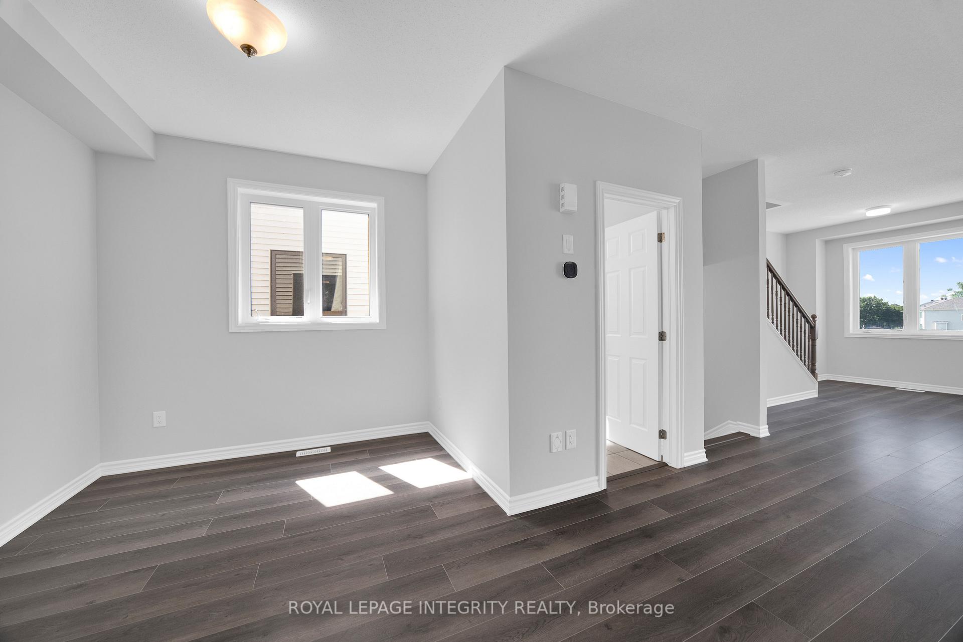 Photo 20 of 610 Damson Gardens Grove, Ottawa, Barrhaven - Heritage Park — HOMEH