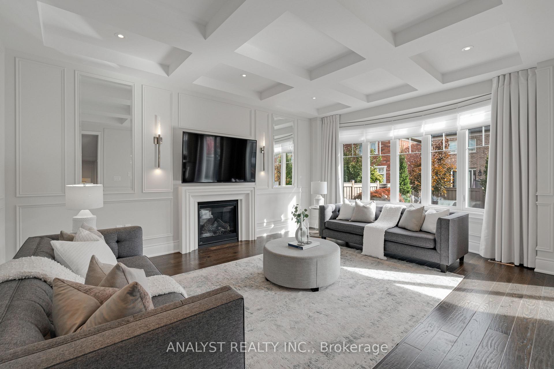 Photo 7 of 7 Torrey Pines Road, Vaughan, Kleinburg — HOMEH