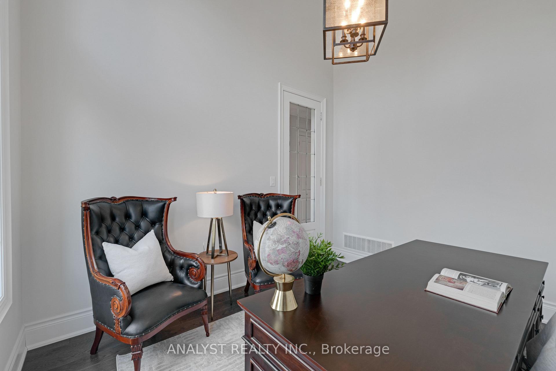 Photo 19 of 7 Torrey Pines Road, Vaughan, Kleinburg — HOMEH