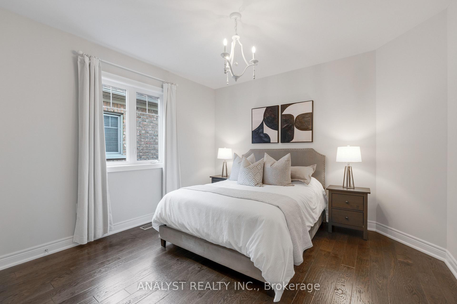 Photo 32 of 7 Torrey Pines Road, Vaughan, Kleinburg — HOMEH