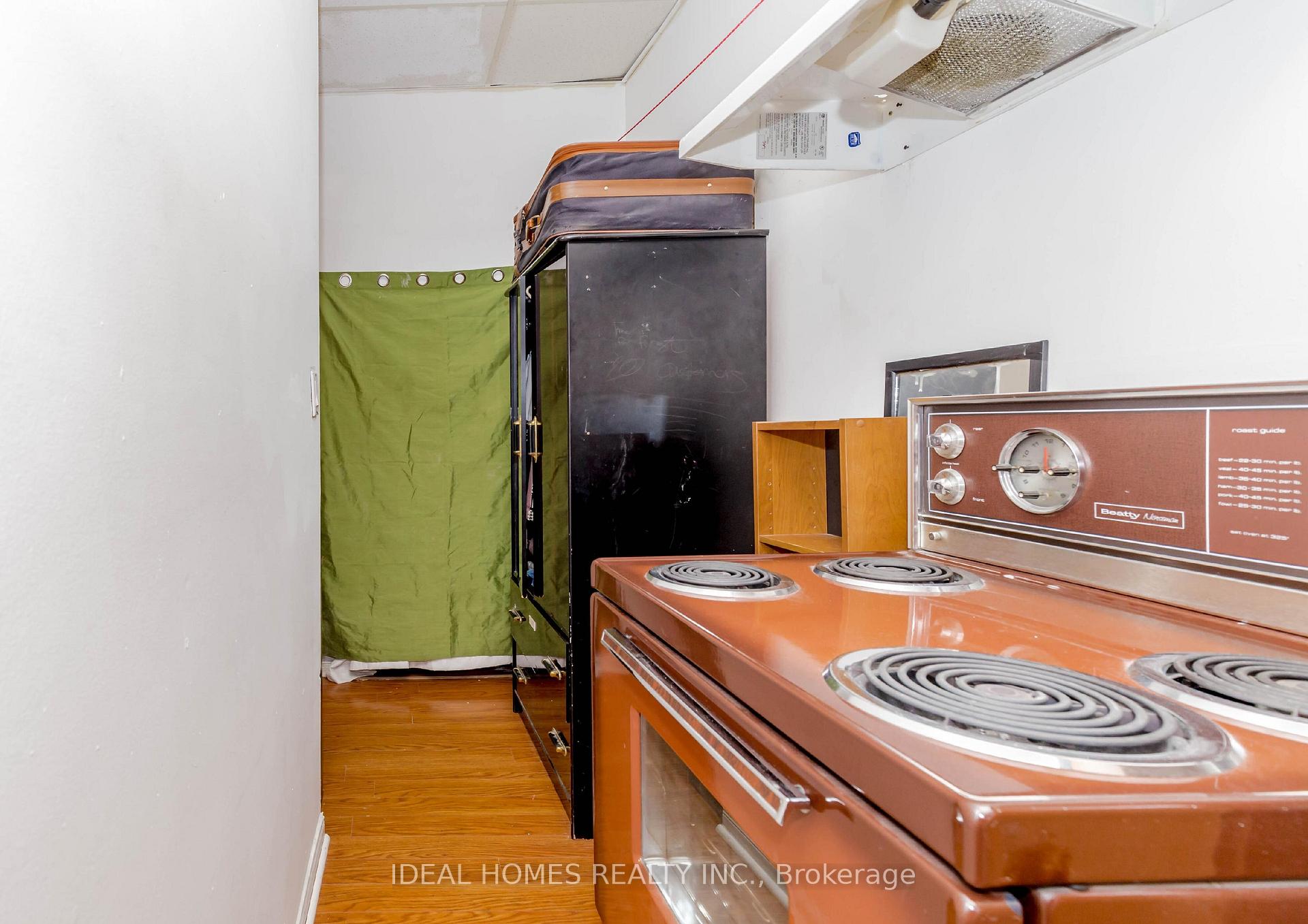 Photo 4 of 184 Queen Street N, Hamilton, Central — HOMEH