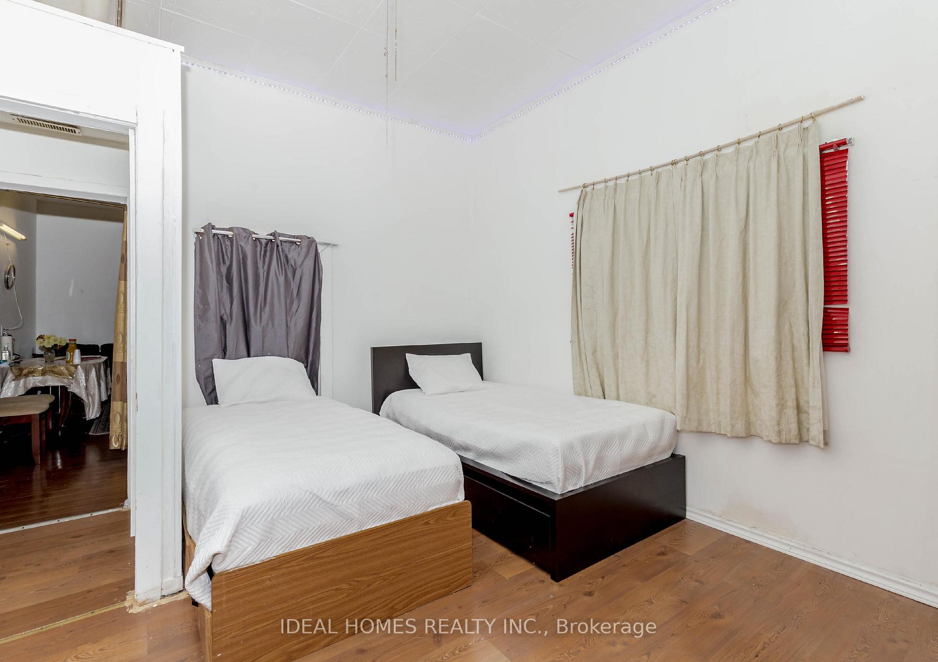 Photo 10 of 184 Queen Street N, Hamilton, Central — HOMEH