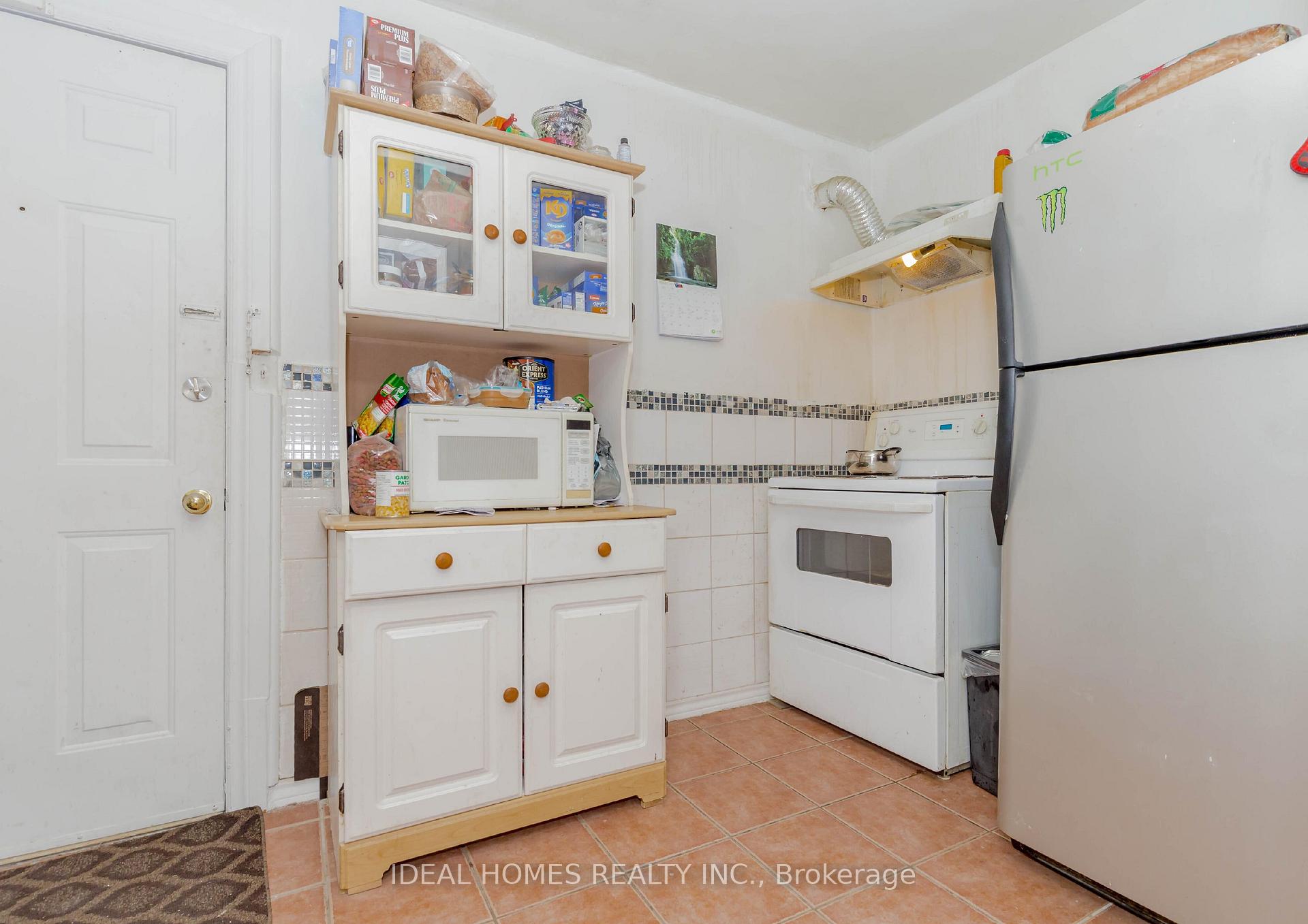 Photo 18 of 184 Queen Street N, Hamilton, Central — HOMEH