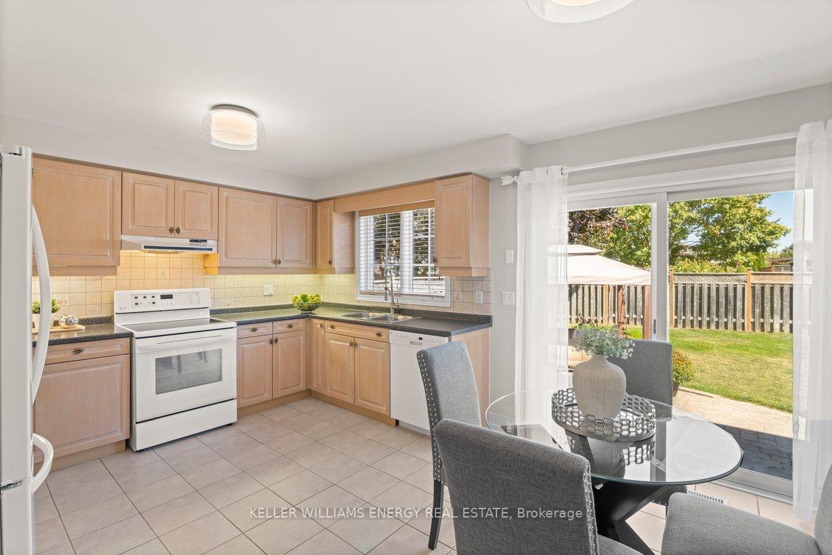 Photo 13 of 5 Hester Avenue, Ajax, Central West — HOMEH
