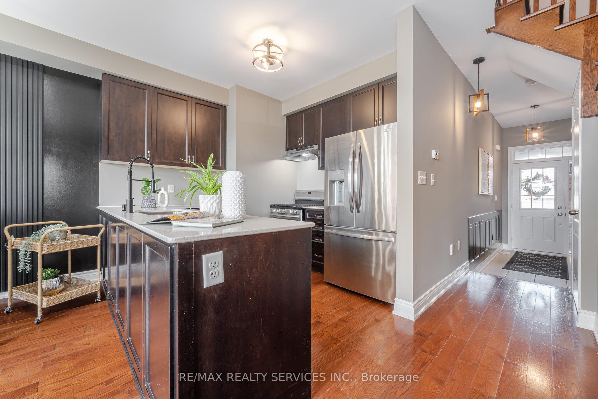 Photo 5 of 78 Goodsway Trail, Brampton, Northwest Brampton — HOMEH