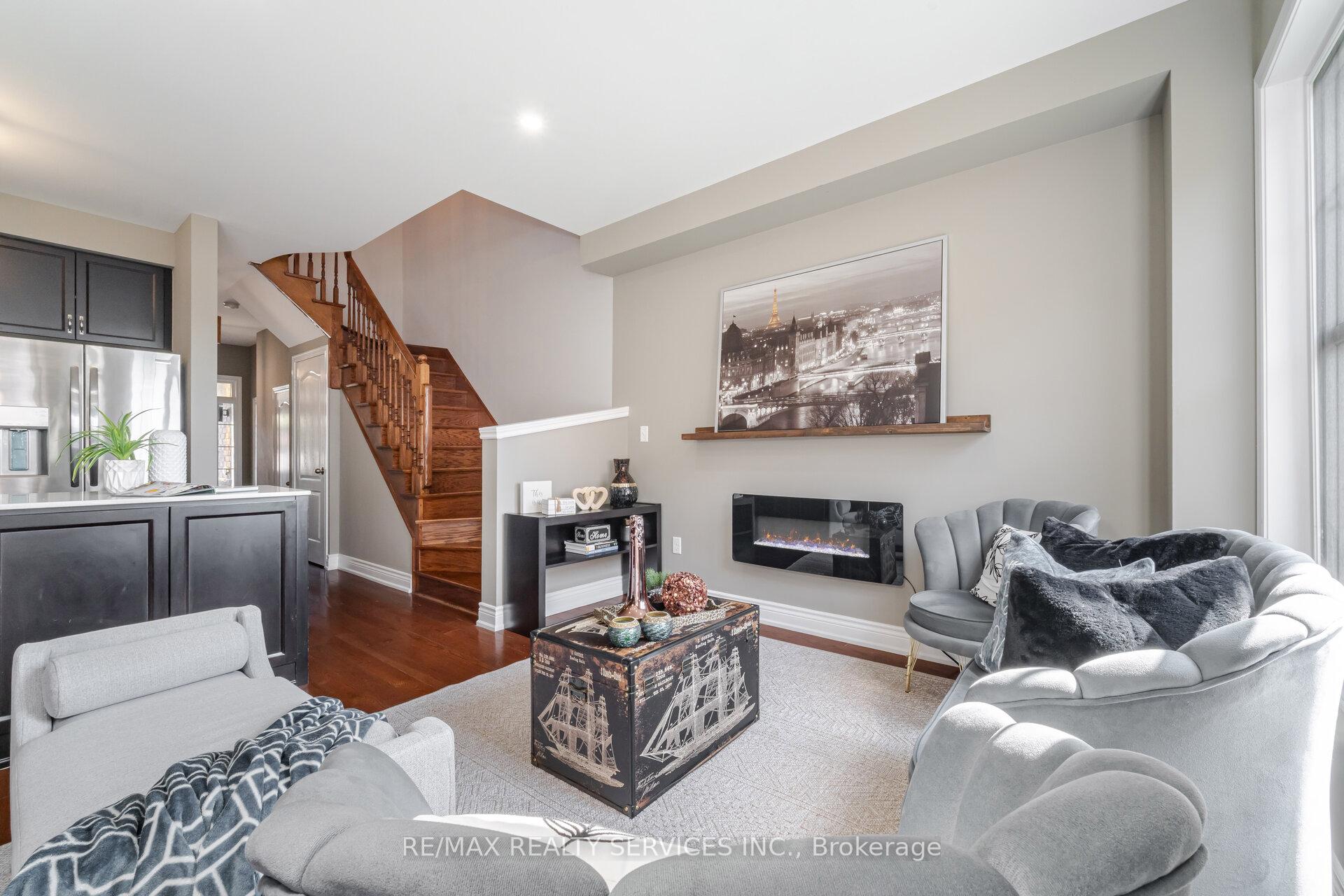 Photo 12 of 78 Goodsway Trail, Brampton, Northwest Brampton — HOMEH