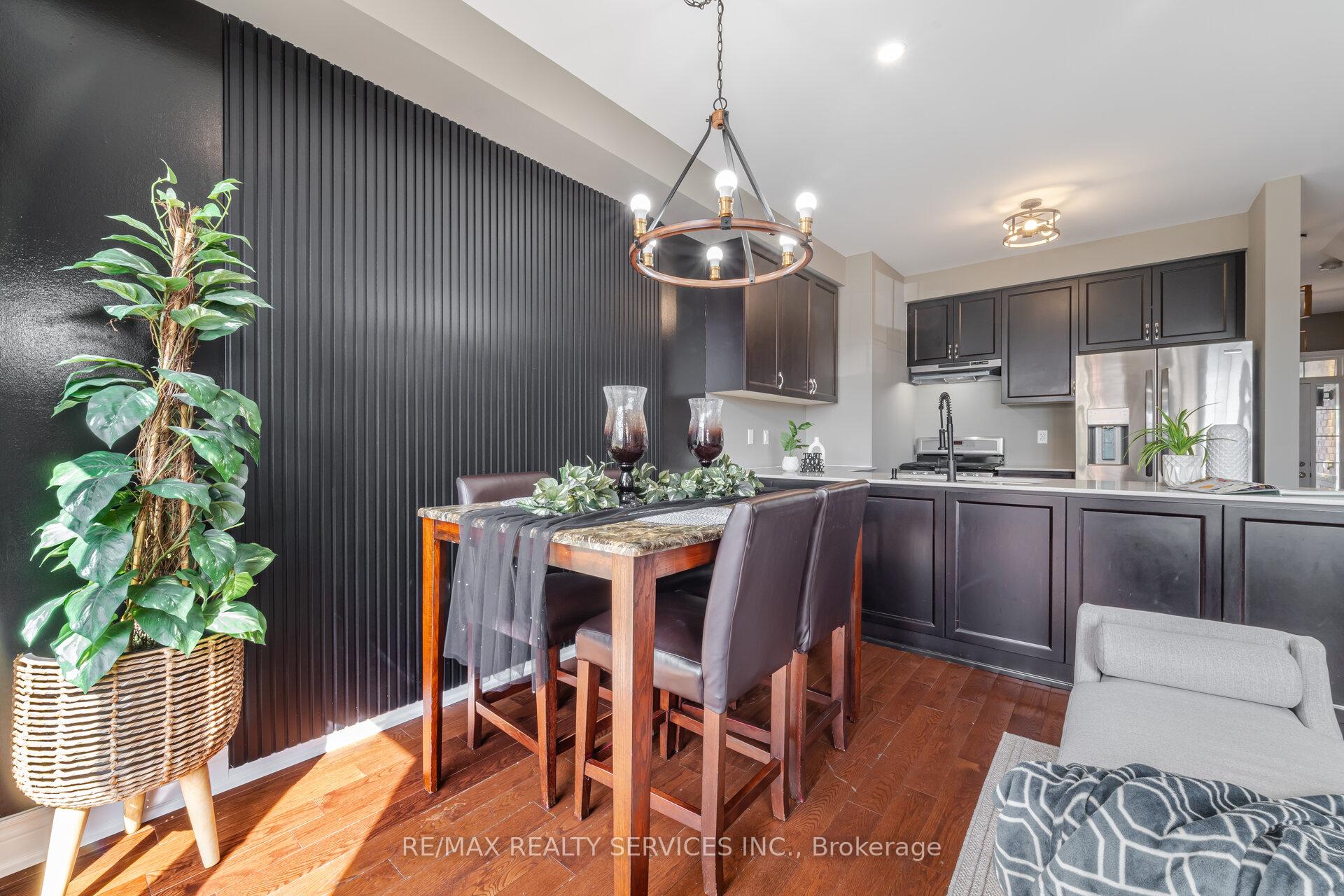 Photo 16 of 78 Goodsway Trail, Brampton, Northwest Brampton — HOMEH