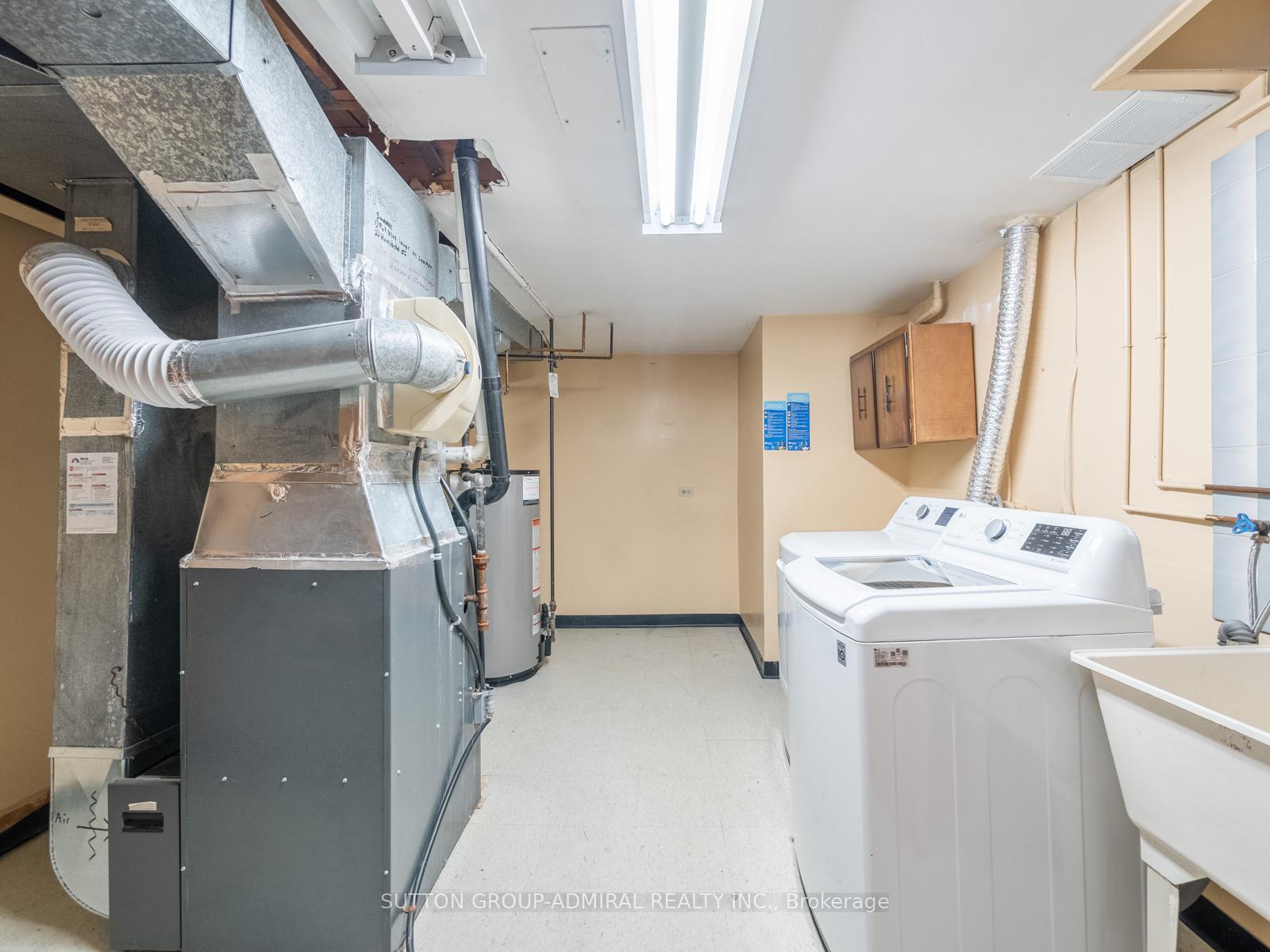 Photo 23 of 233 Mullen Drive, Vaughan, Brownridge — HOMEH